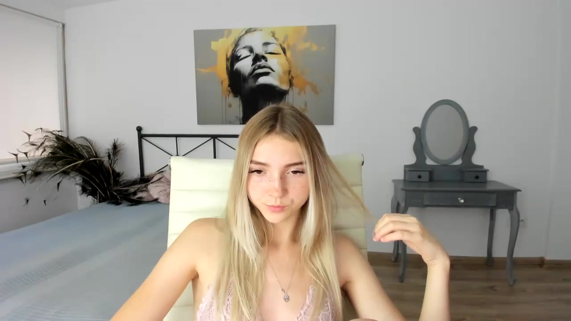 Gallery image thumbnail from Daisyy's myfreecams stream on, 09/09/2024, 16:38 image 20 of 20