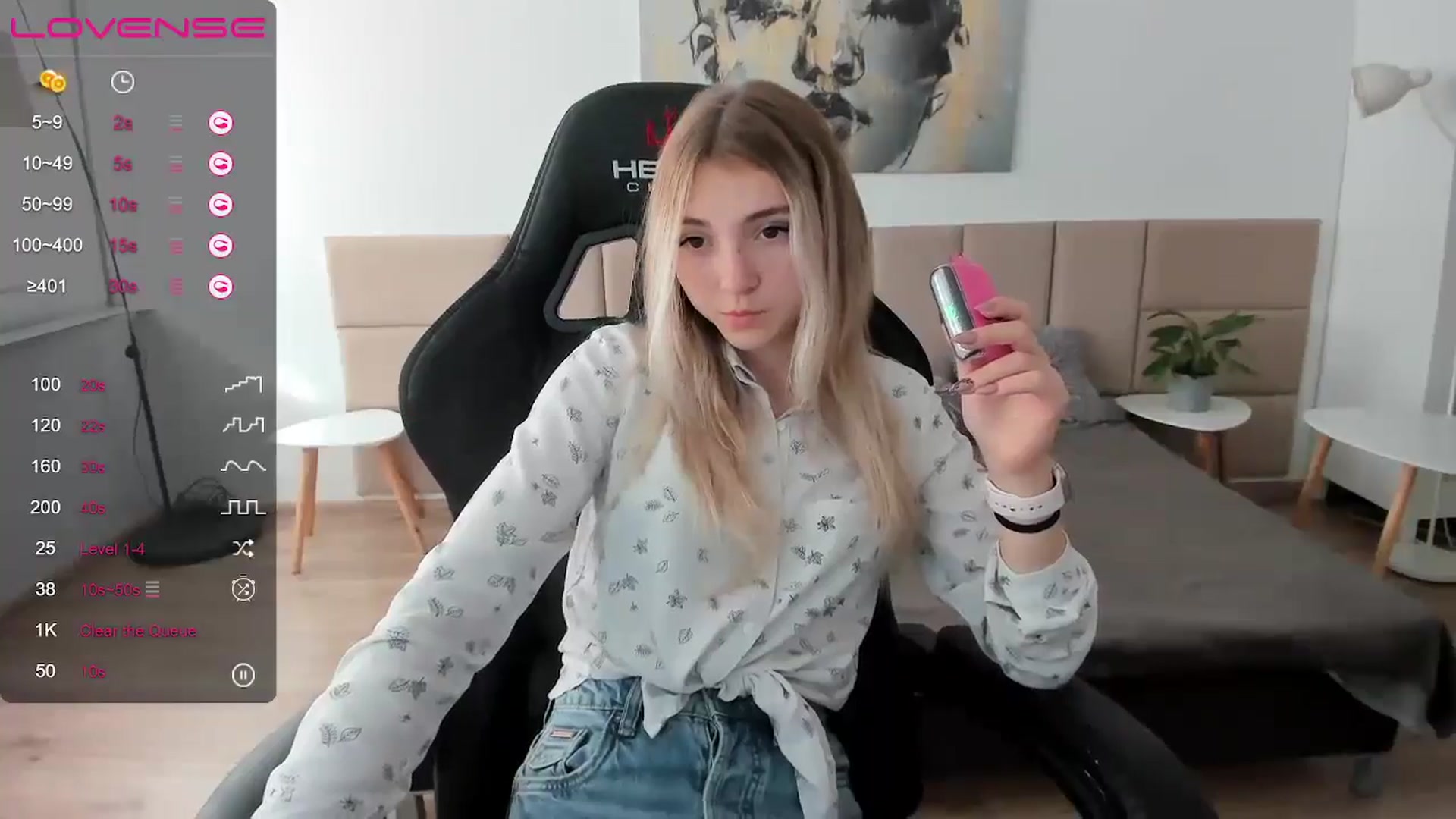 Gallery image thumbnail from Daisyy's myfreecams stream on, 09/17/2024, 14:33 image 13 of 20