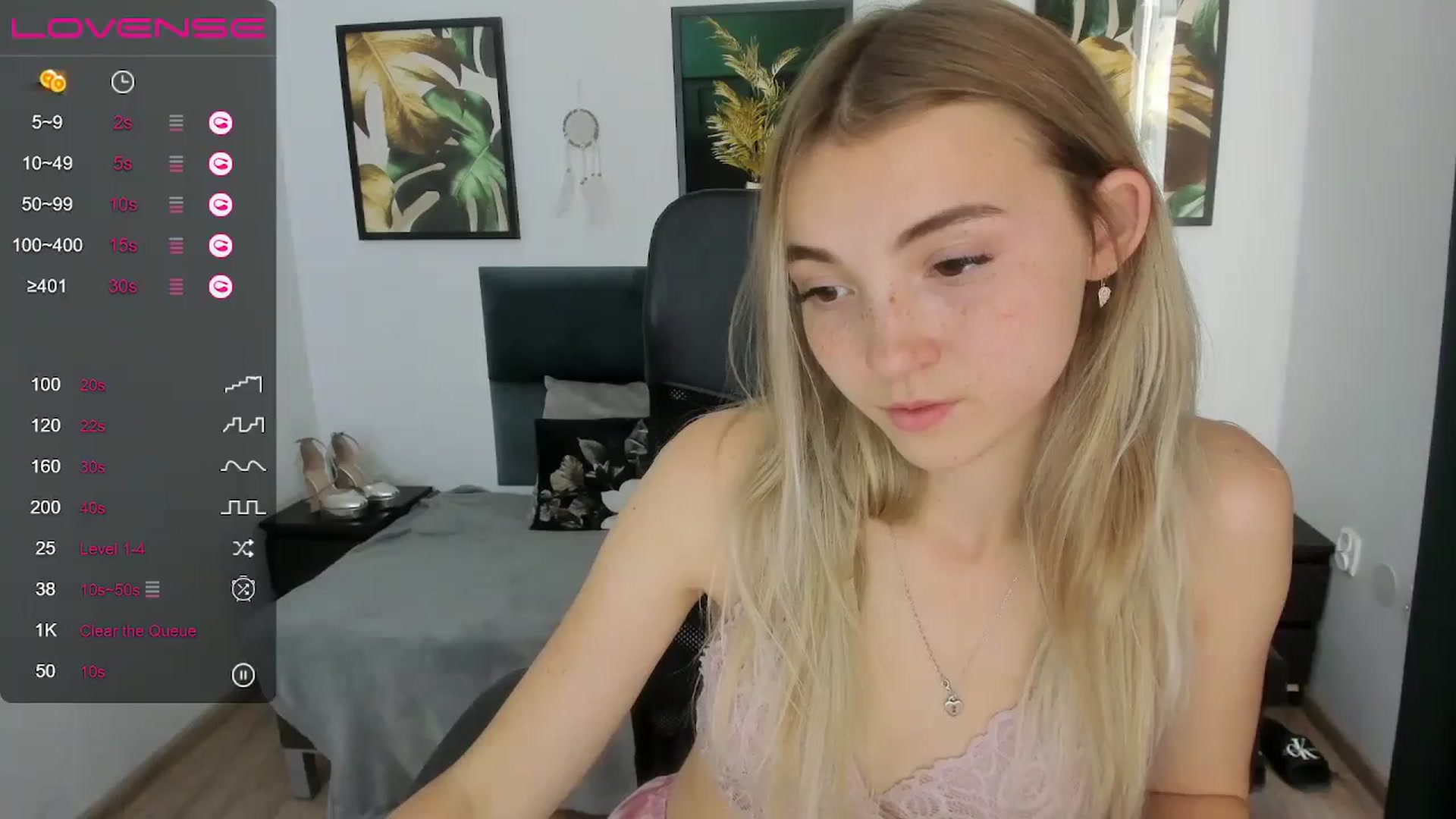 Gallery image thumbnail from Daisyy's myfreecams stream on, 09/20/2024, 14:16 image 12 of 20