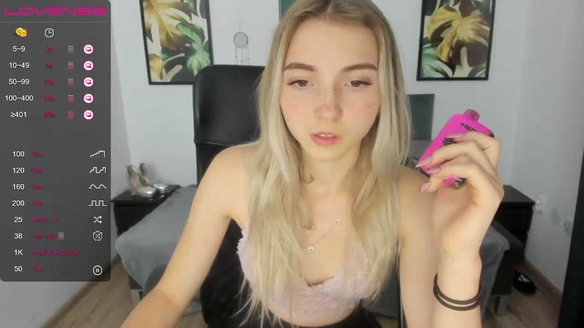 Gallery image thumbnail from Daisyy's myfreecams stream on, 09/20/2024, 18:52 image 6 of 20
