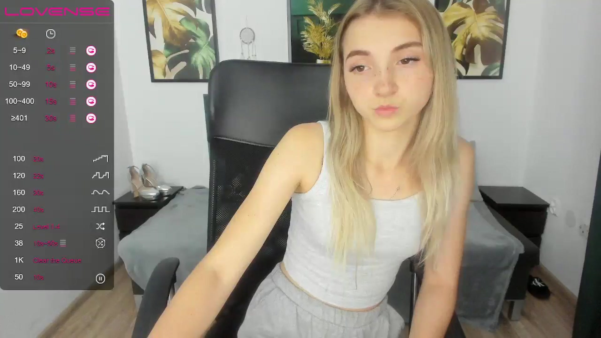 Gallery image thumbnail from Daisyy's myfreecams stream on, 09/20/2024, 20:21 image 15 of 20