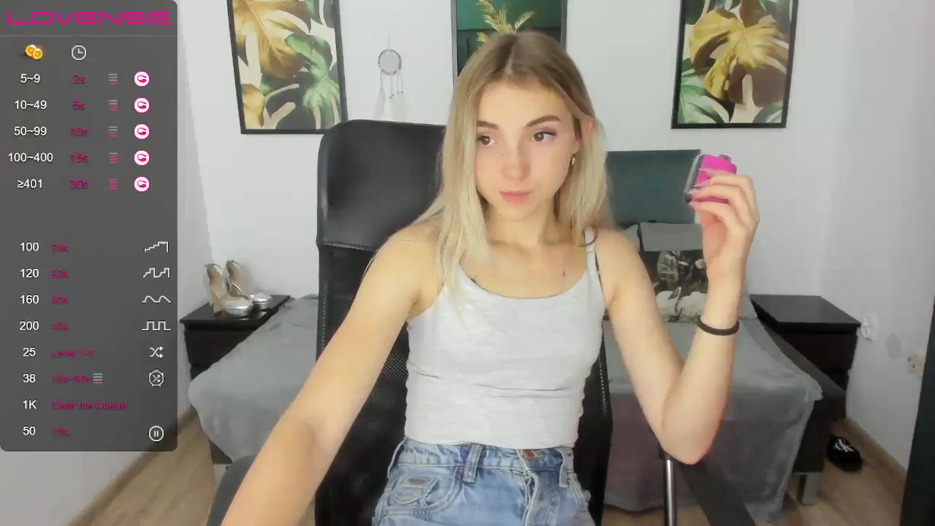 Gallery image thumbnail from Daisyy's myfreecams stream on, 09/20/2024, 21:32 image 7 of 20