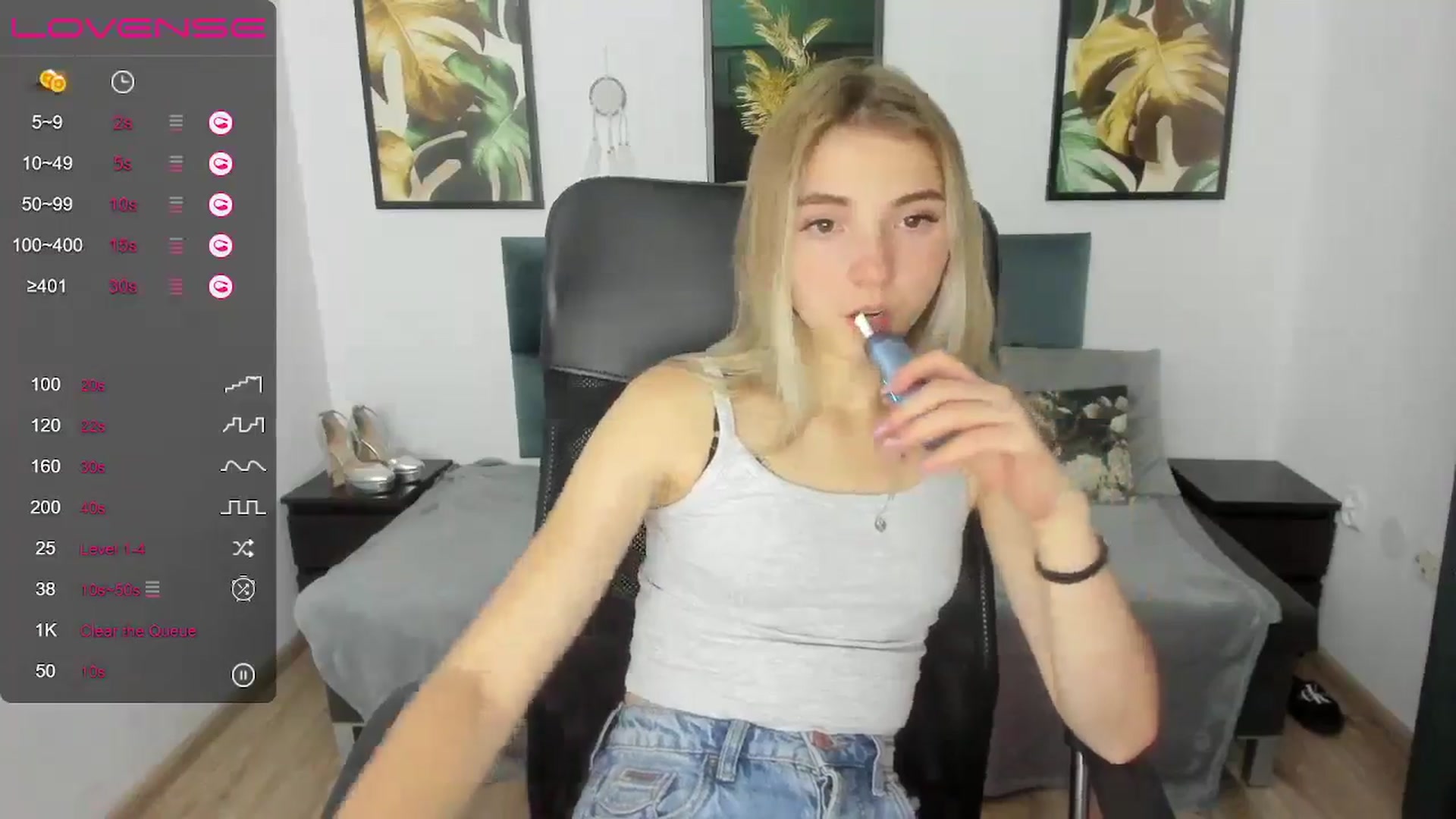 Gallery image thumbnail from Daisyy's myfreecams stream on, 09/20/2024, 21:32 image 19 of 20