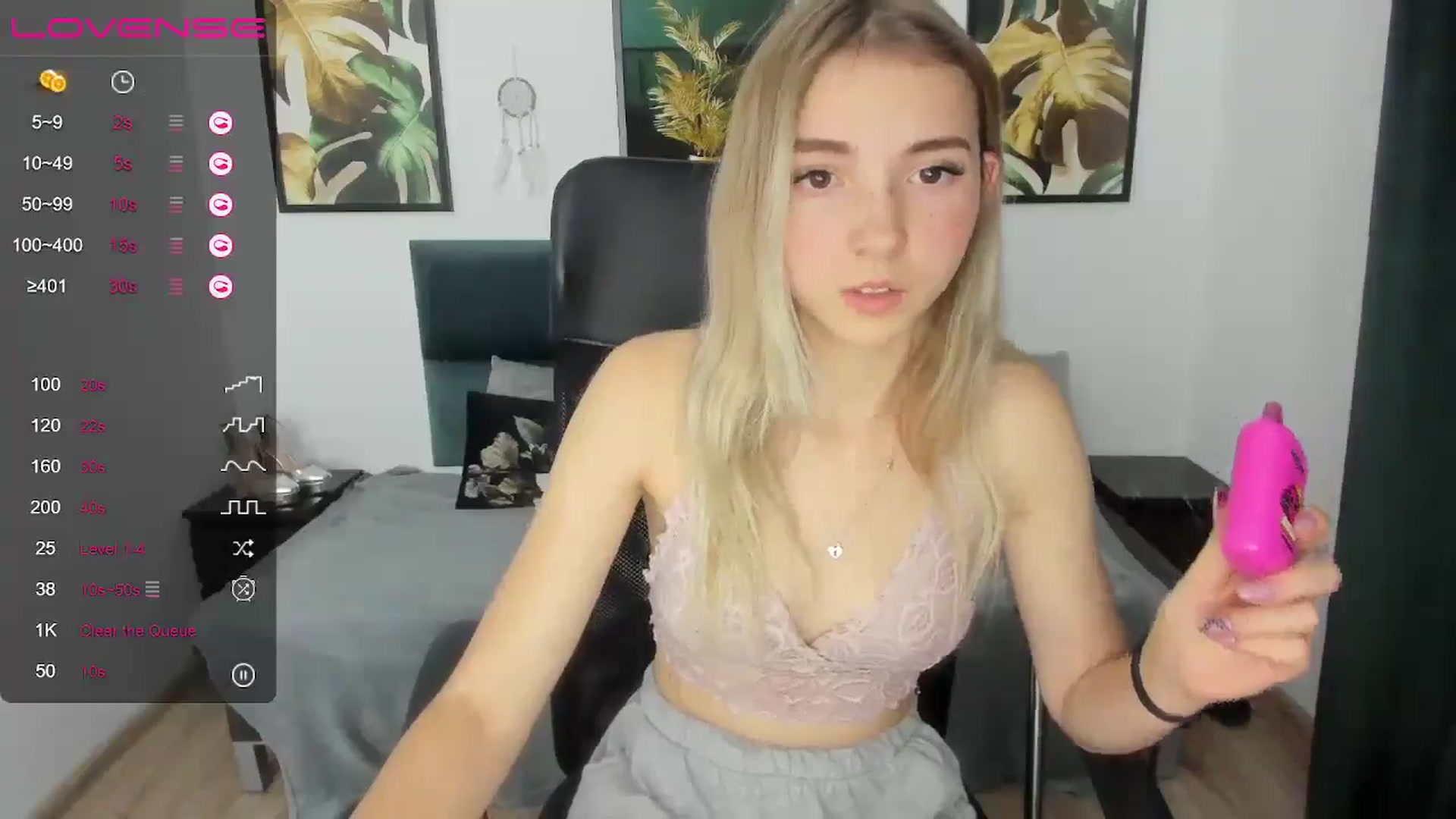 Gallery image thumbnail from Daisyy's myfreecams stream on, 09/20/2024, 23:12 image 3 of 20