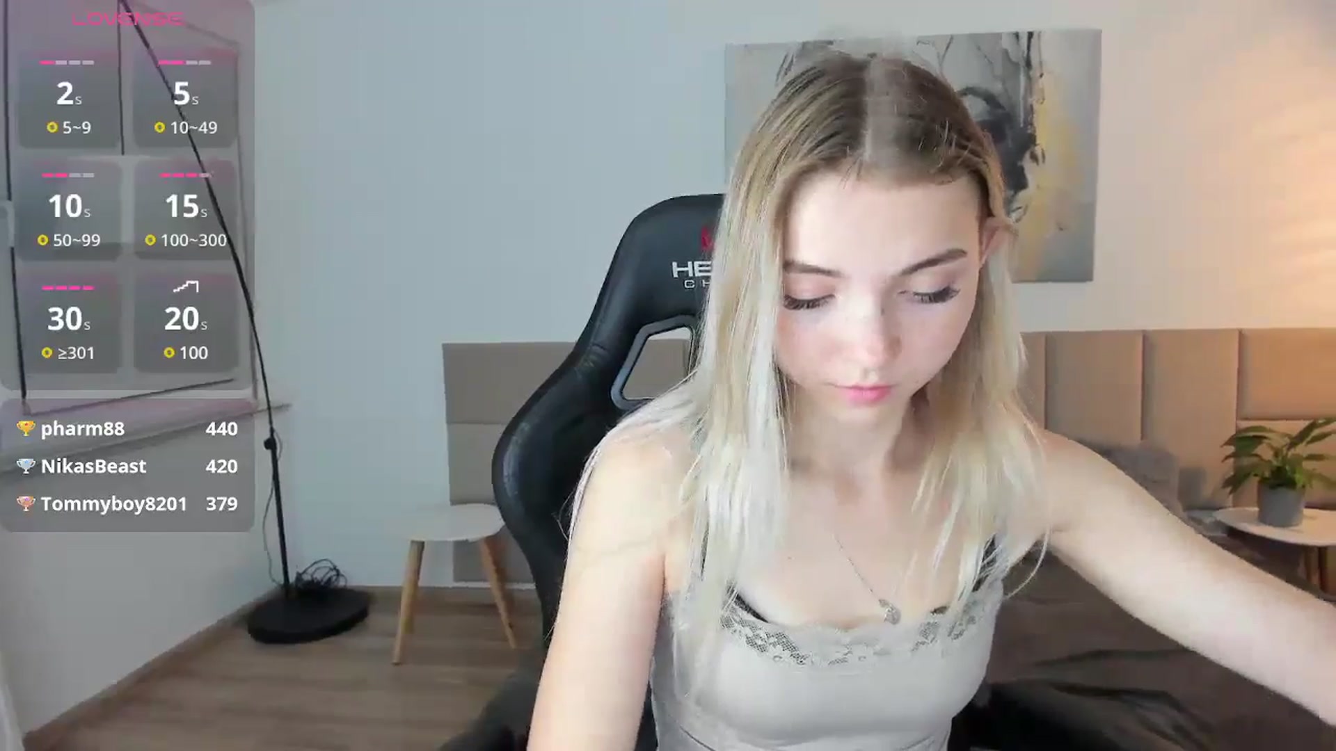 Gallery image thumbnail from Daisyy's myfreecams stream on, 09/21/2024, 18:12 image 6 of 20