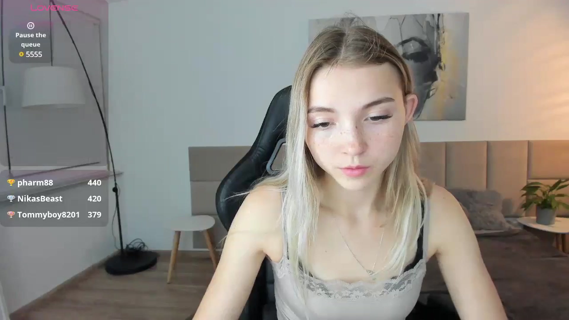 Gallery image thumbnail from Daisyy's myfreecams stream on, 09/21/2024, 18:12 image 7 of 20