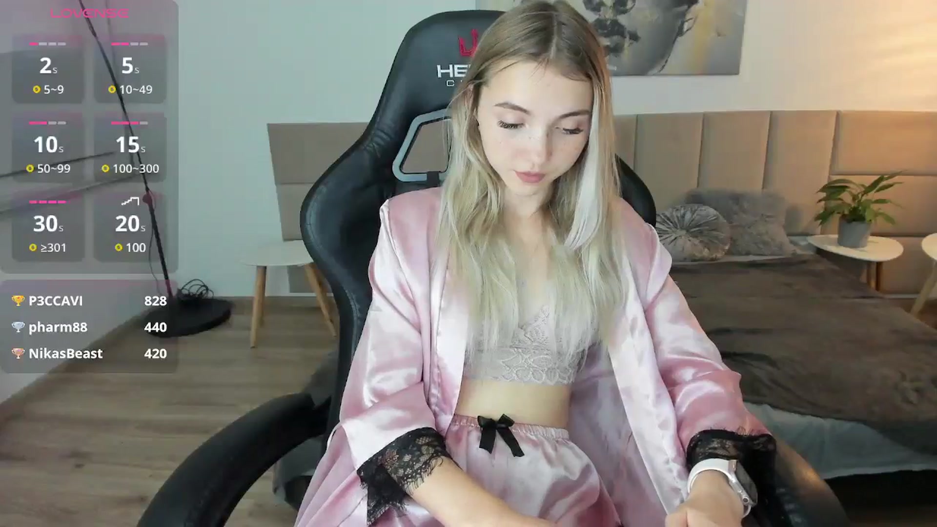Gallery image thumbnail from Daisyy's myfreecams stream on, 09/21/2024, 20:26 image 6 of 20