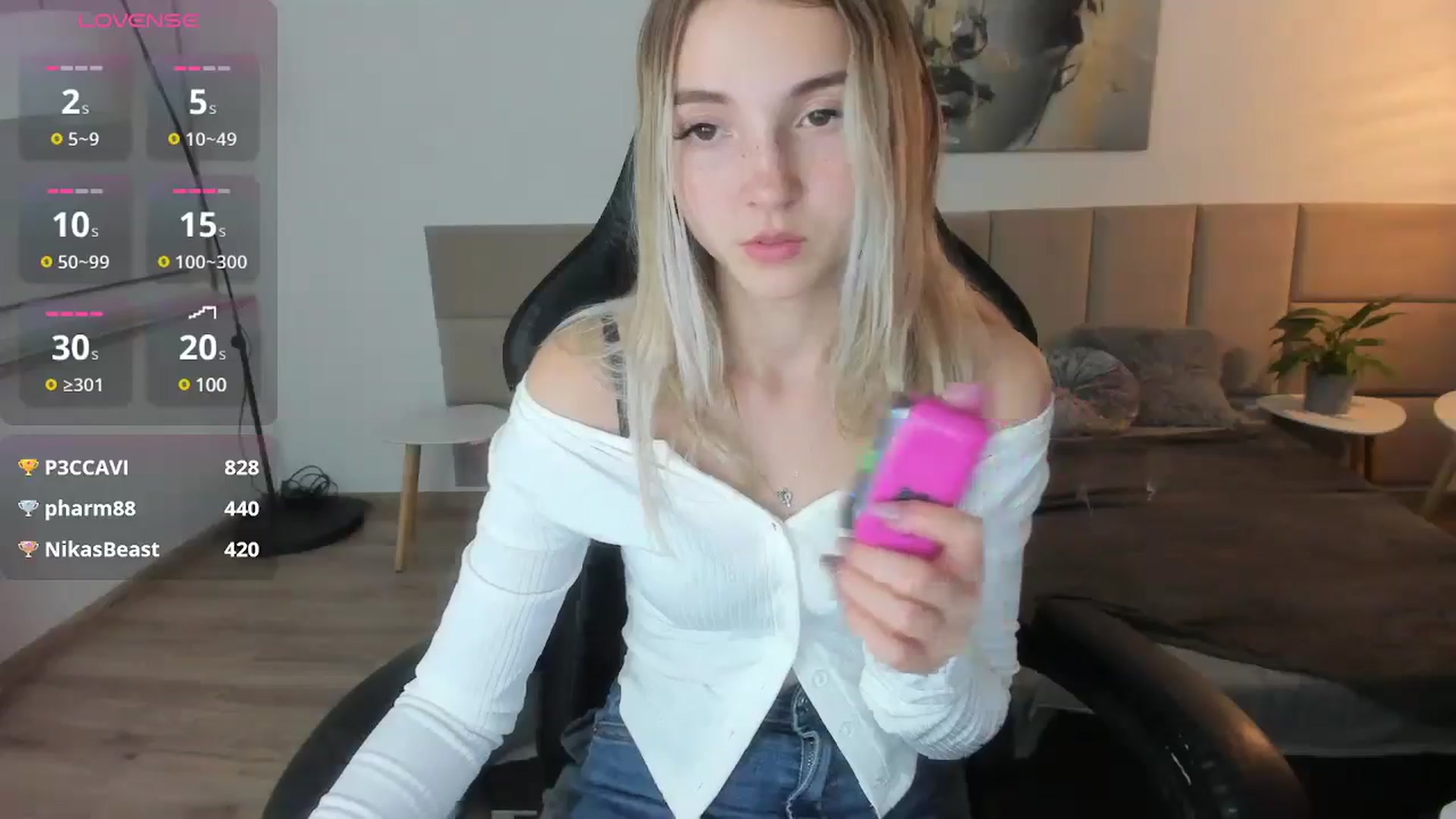 Gallery image thumbnail from Daisyy's myfreecams stream on, 09/21/2024, 23:00 image 15 of 20