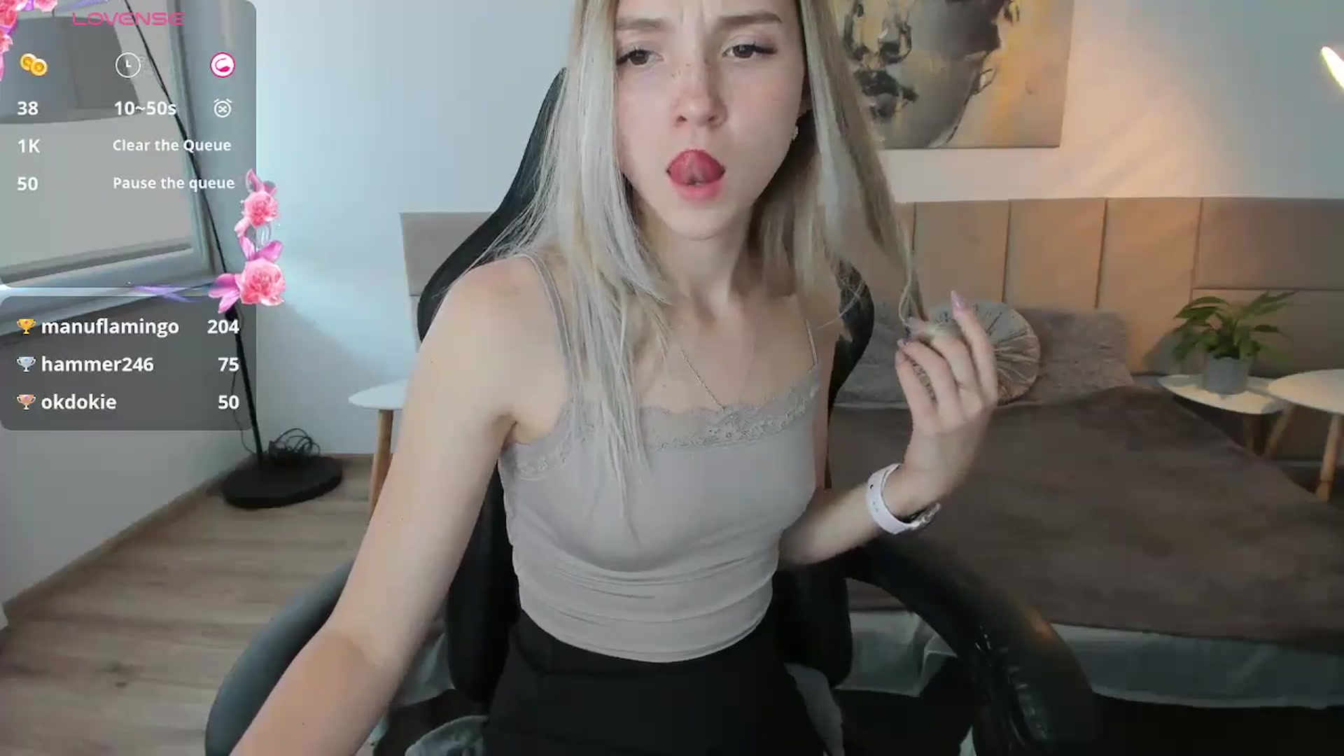 Gallery image thumbnail from Daisyy's myfreecams stream on, 09/22/2024, 16:19 image 9 of 20