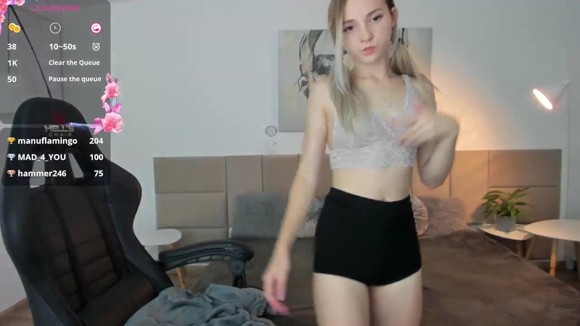 Gallery image thumbnail from Daisyy's myfreecams stream on, 09/22/2024, 17:12 image 5 of 20