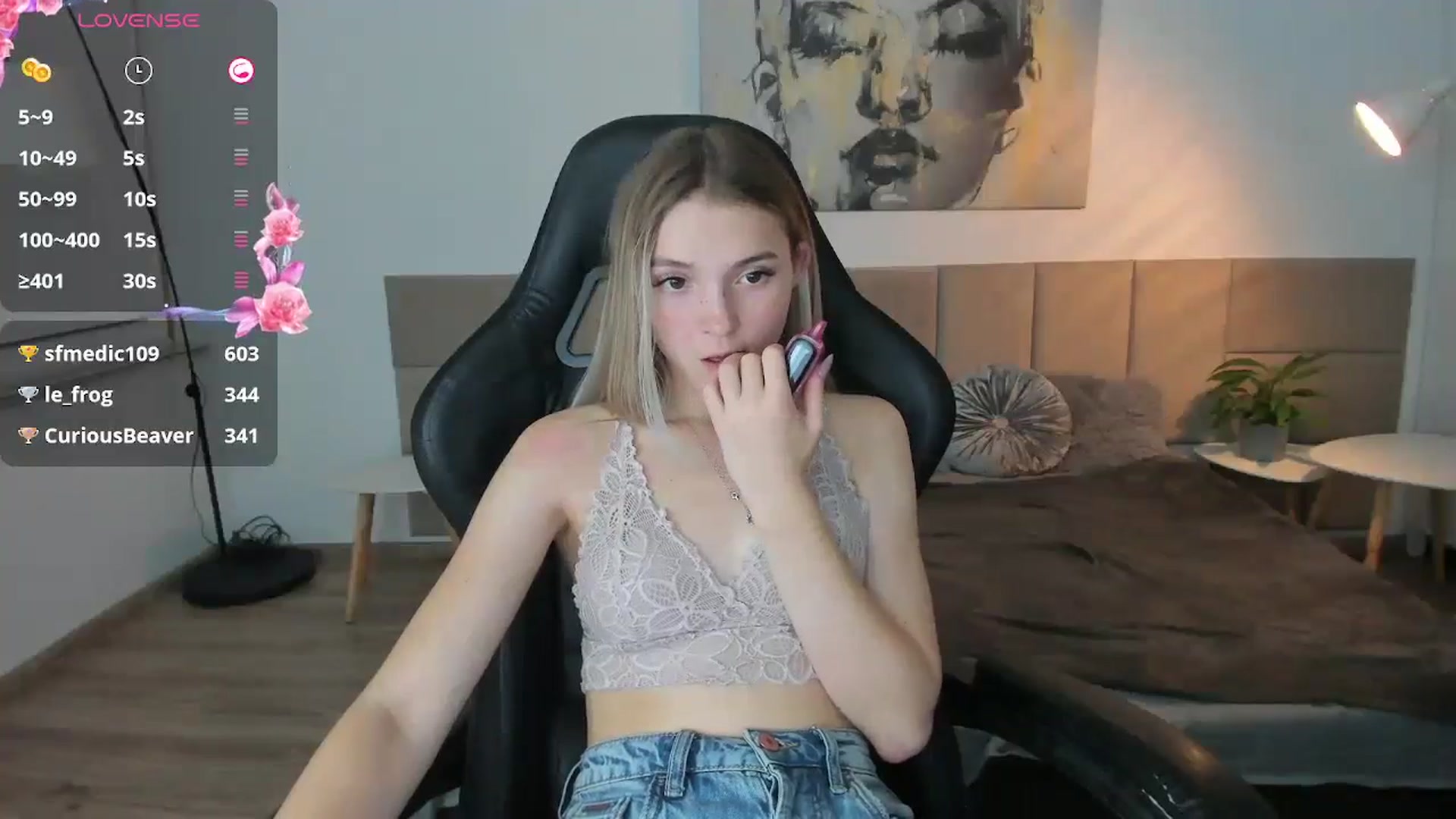 Gallery image thumbnail from Daisyy's myfreecams stream on, 09/22/2024, 19:09 image 9 of 20