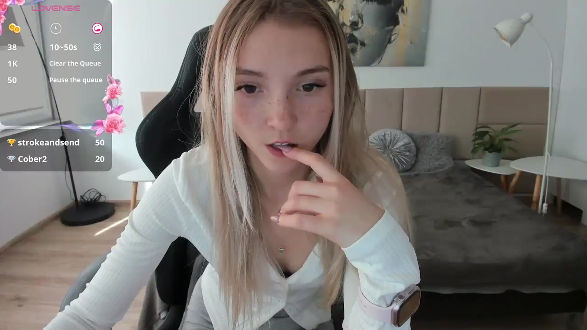 Gallery image thumbnail from Daisyy's myfreecams stream on, 09/23/2024, 14:01 image 10 of 20