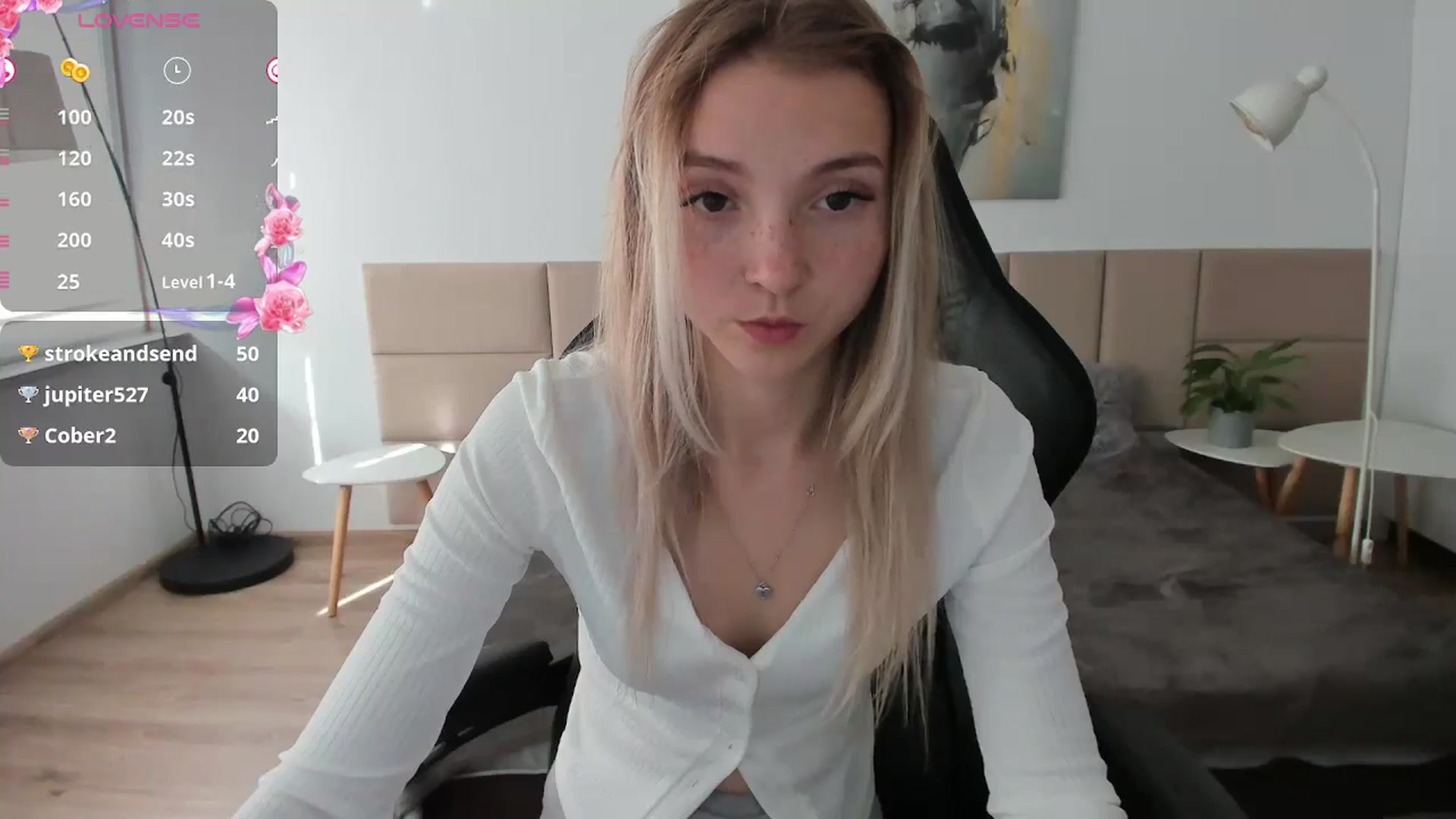 Gallery image thumbnail from Daisyy's myfreecams stream on, 09/23/2024, 14:01 image 16 of 20