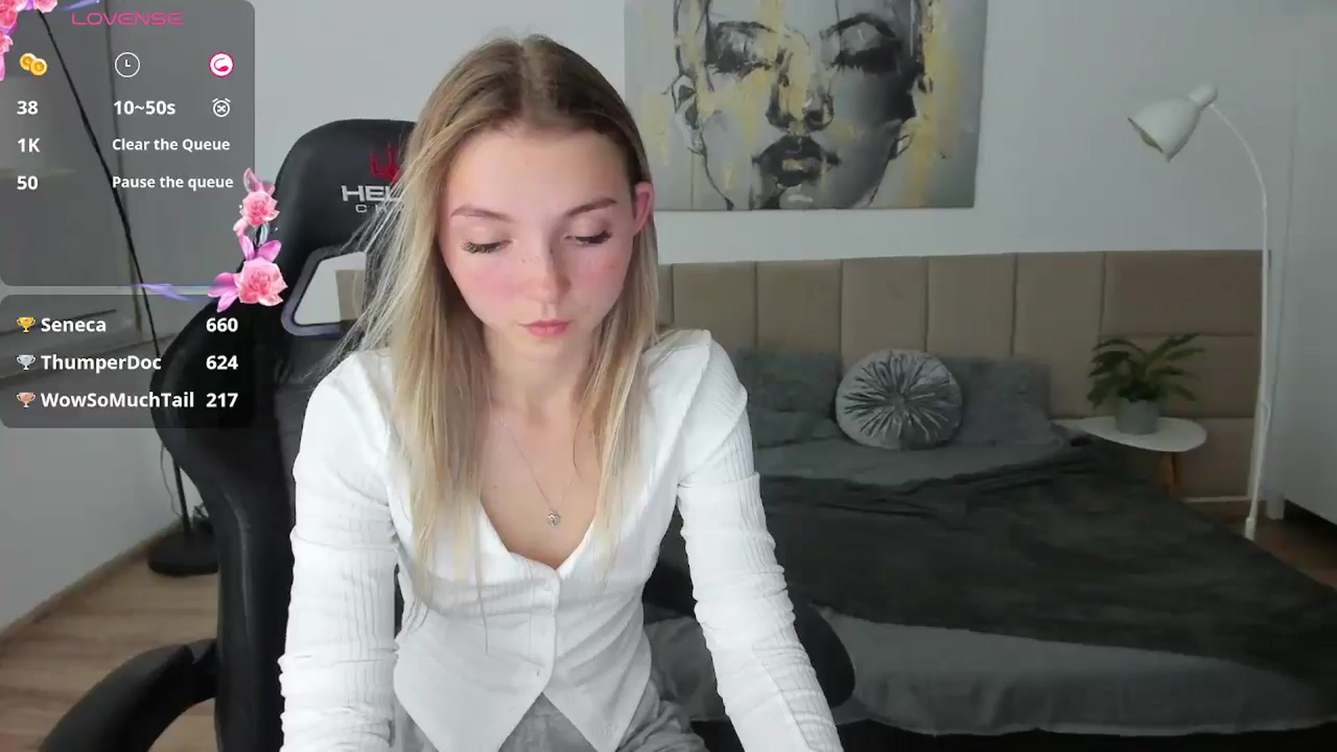 Gallery image thumbnail from Daisyy's myfreecams stream on, 09/23/2024, 18:40 image 7 of 20