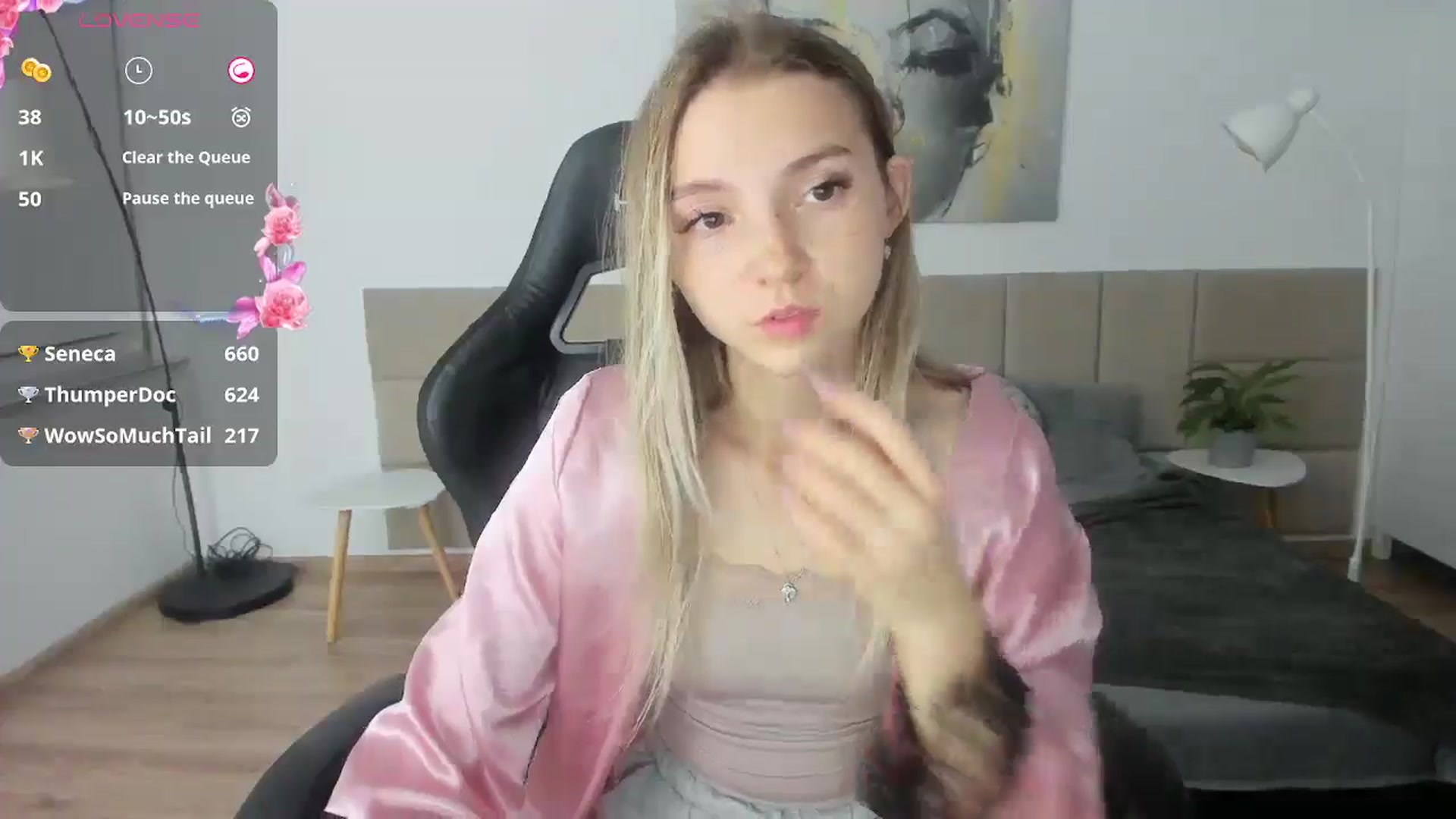 Gallery image thumbnail from Daisyy's myfreecams stream on, 09/23/2024, 21:29 image 17 of 20