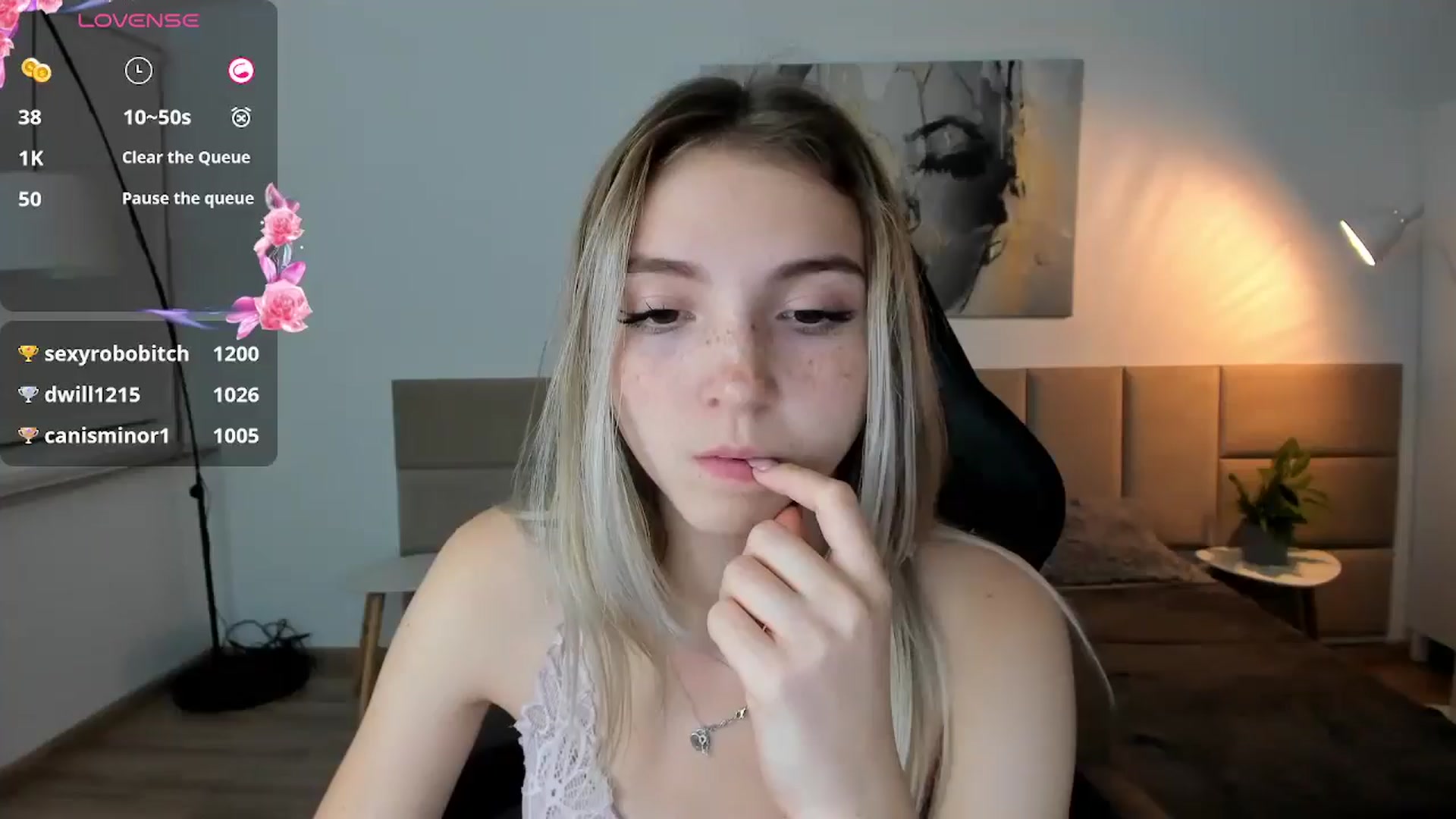 Gallery image thumbnail from Daisyy's myfreecams stream on, 09/27/2024, 20:56 image 2 of 20