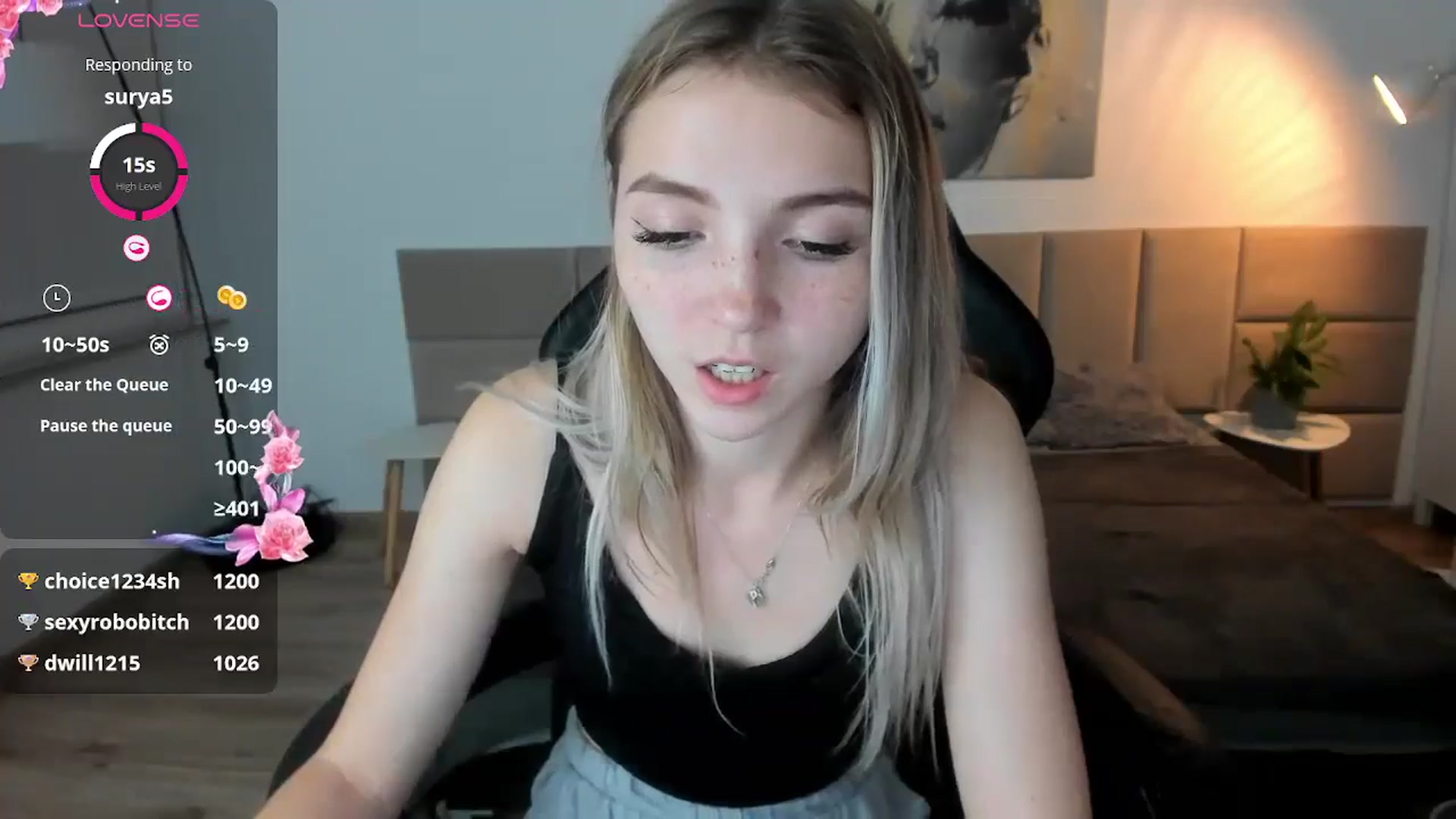 Gallery image thumbnail from Daisyy's myfreecams stream on, 09/27/2024, 22:35 image 13 of 20