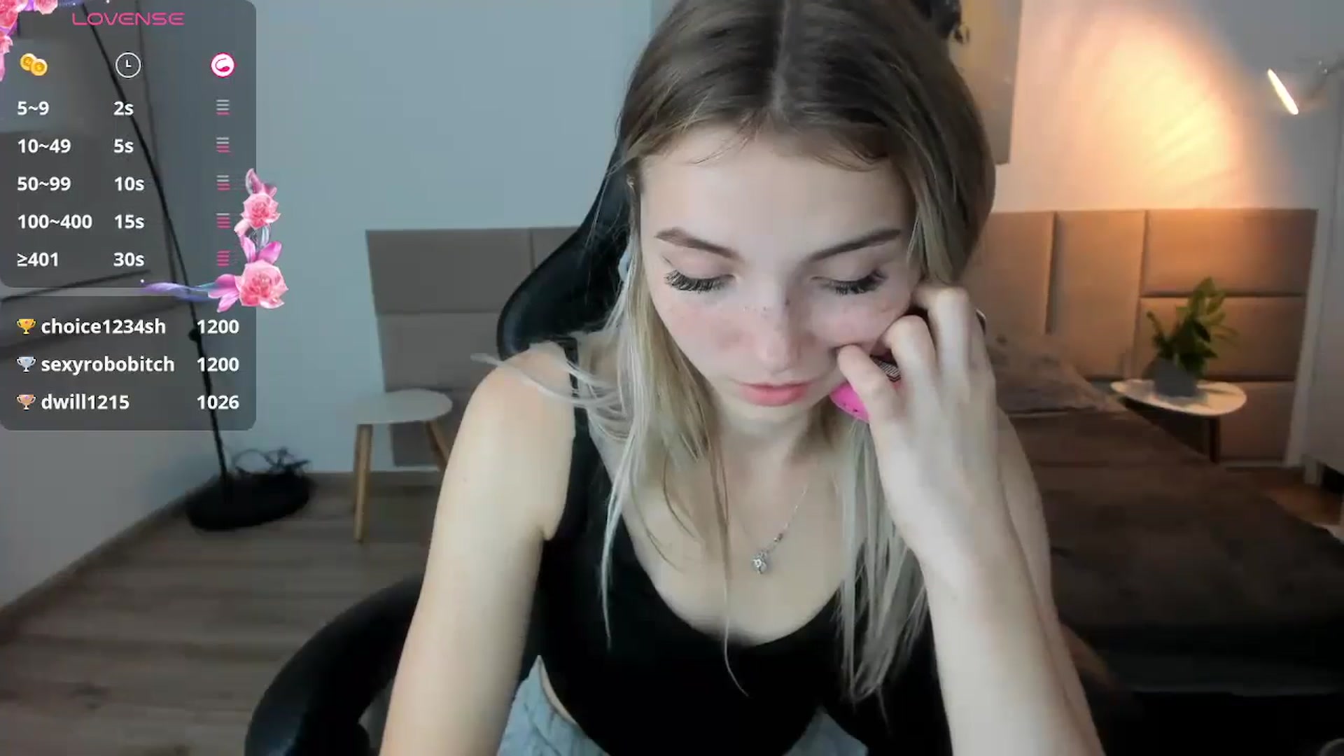 Gallery image thumbnail from Daisyy's myfreecams stream on, 09/27/2024, 22:35 image 8 of 20