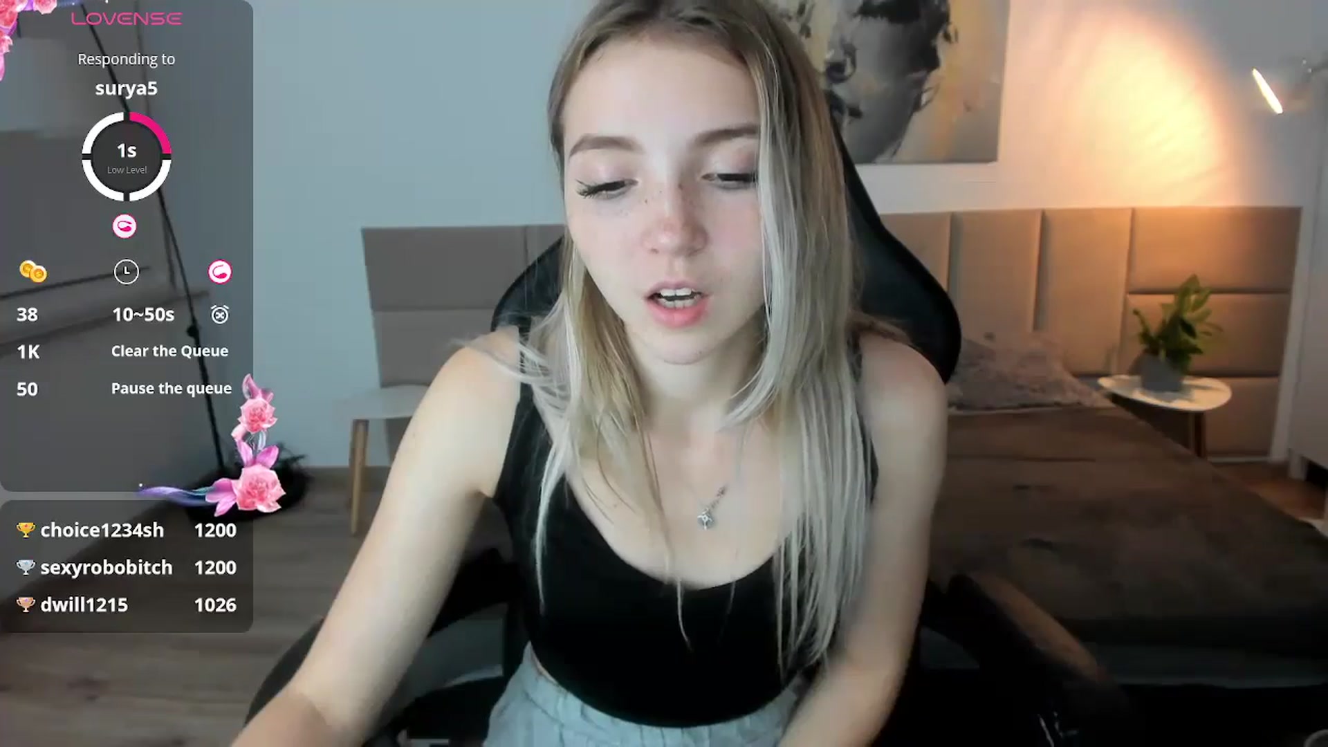 Gallery image thumbnail from Daisyy's myfreecams stream on, 09/27/2024, 22:35 image 9 of 20