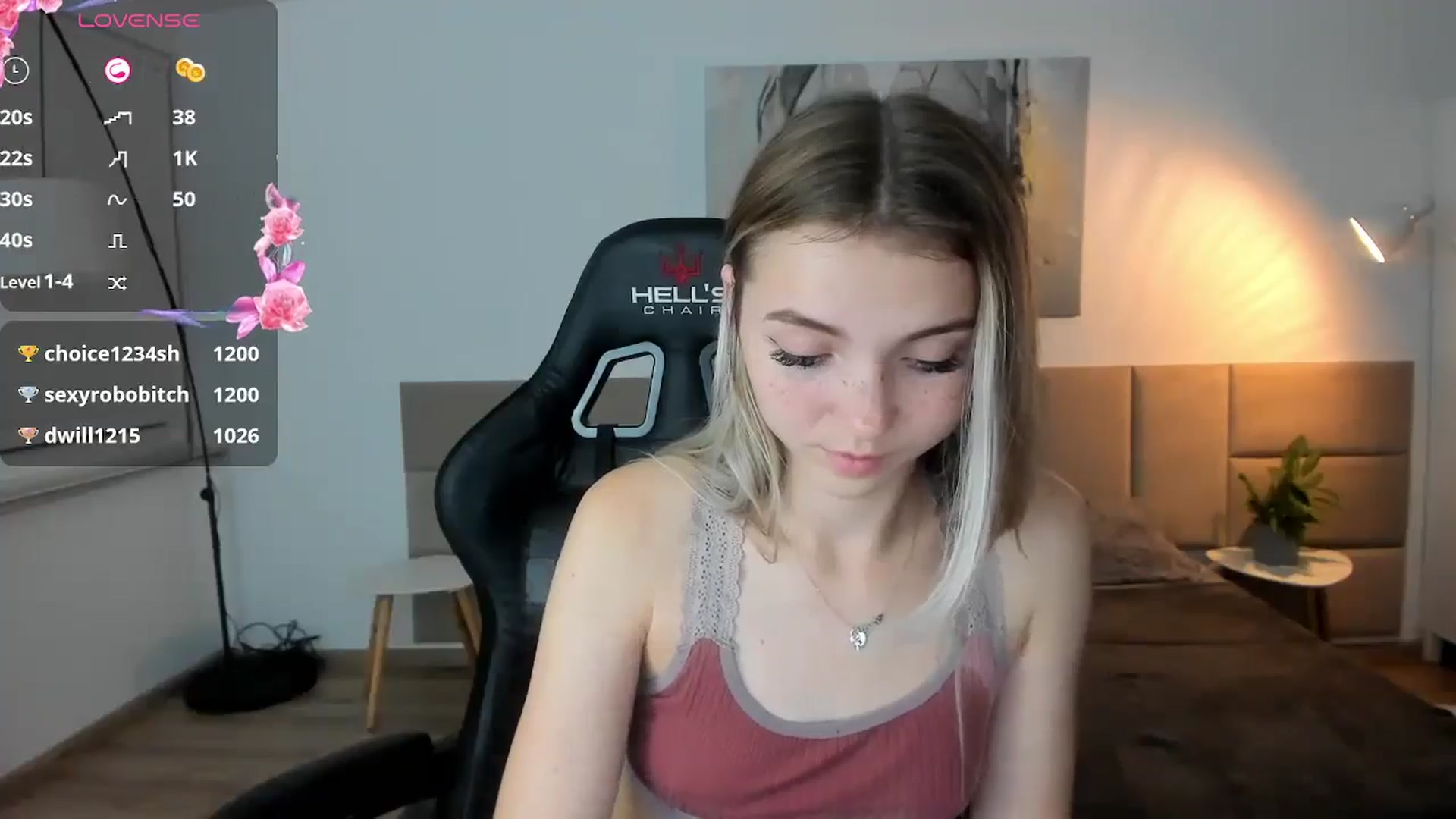 Gallery image thumbnail from Daisyy's myfreecams stream on, 09/27/2024, 23:45 image 6 of 20