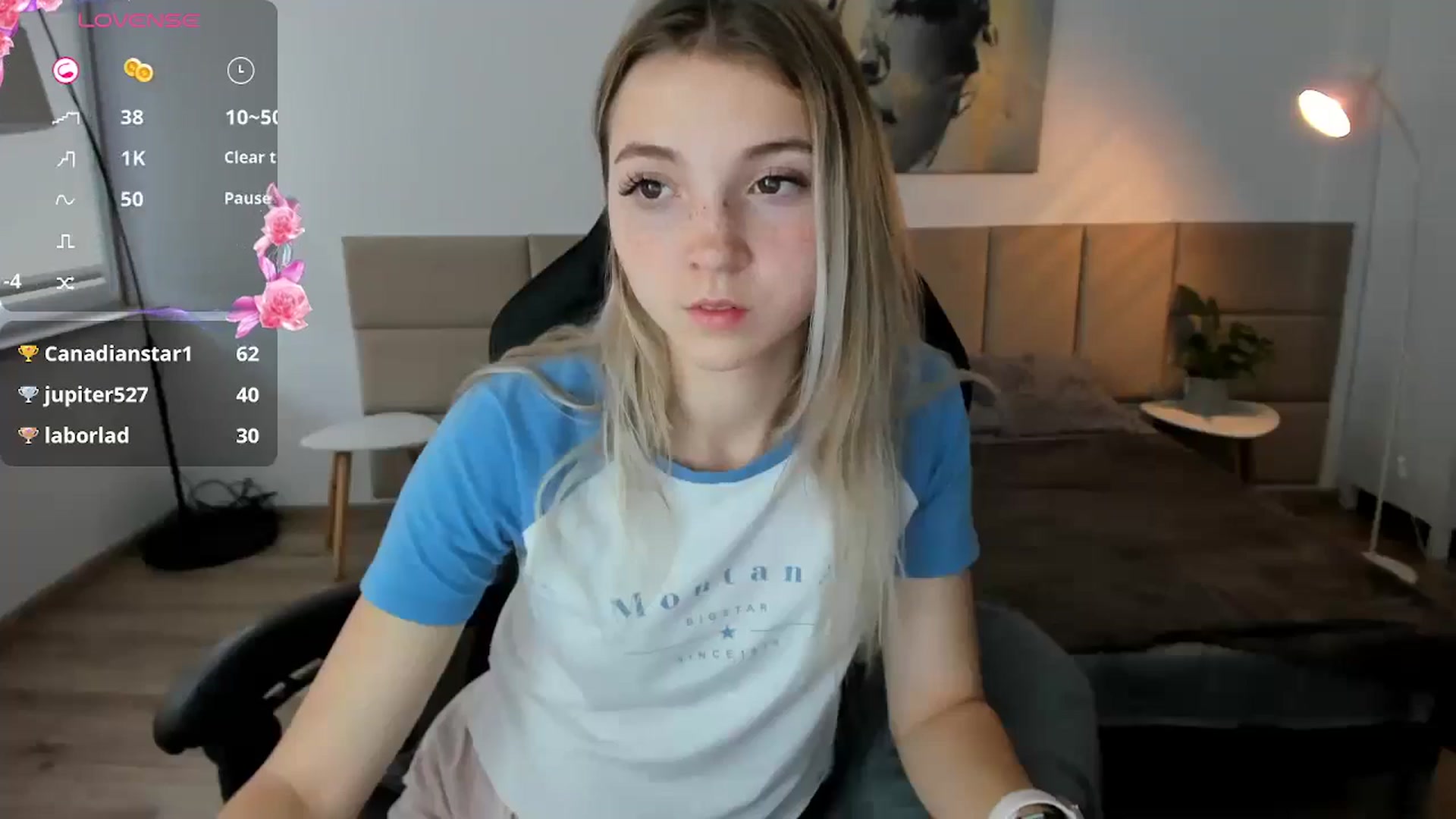 Gallery image thumbnail from Daisyy's myfreecams stream on, 09/28/2024, 14:16 image 6 of 20