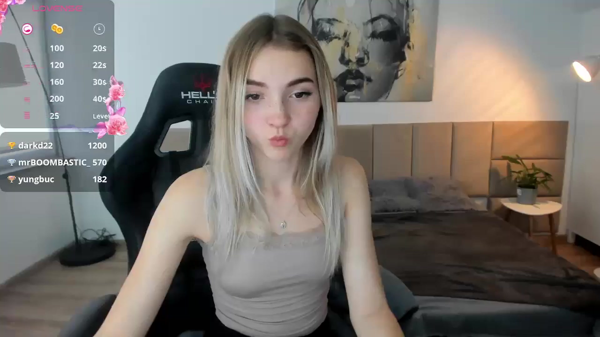 Gallery image thumbnail from Daisyy's myfreecams stream on, 09/29/2024, 15:27 image 18 of 20