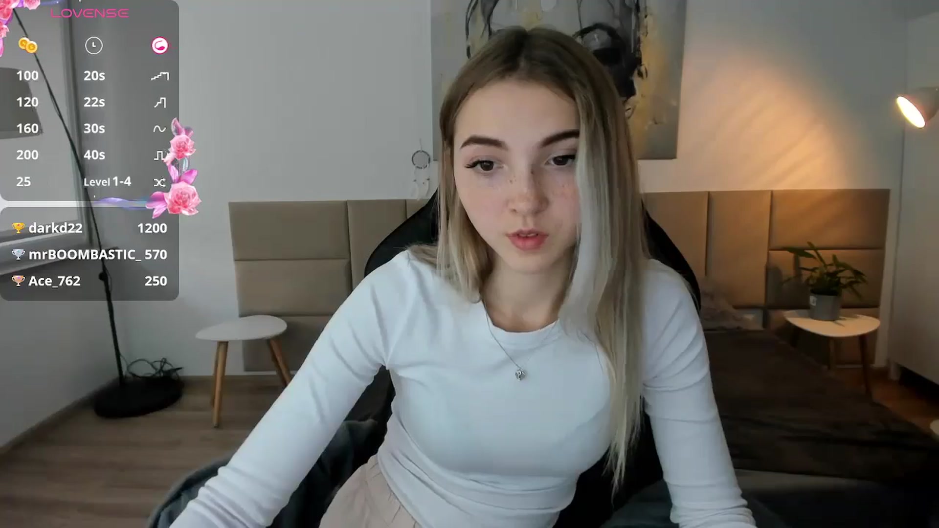 Gallery image thumbnail from Daisyy's myfreecams stream on, 09/29/2024, 16:07 image 12 of 20