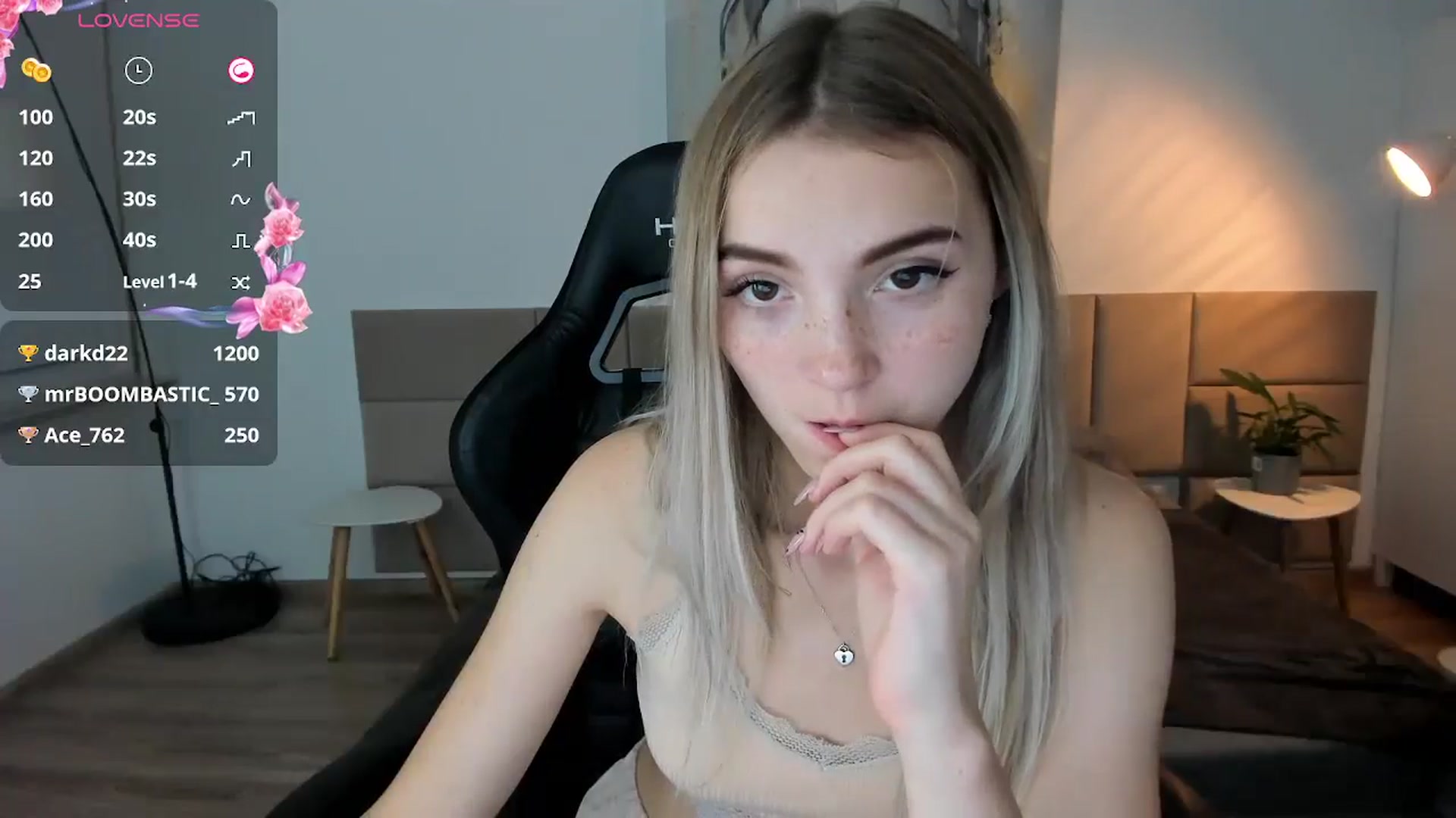 Gallery image thumbnail from Daisyy's myfreecams stream on, 09/29/2024, 16:53 image 8 of 20