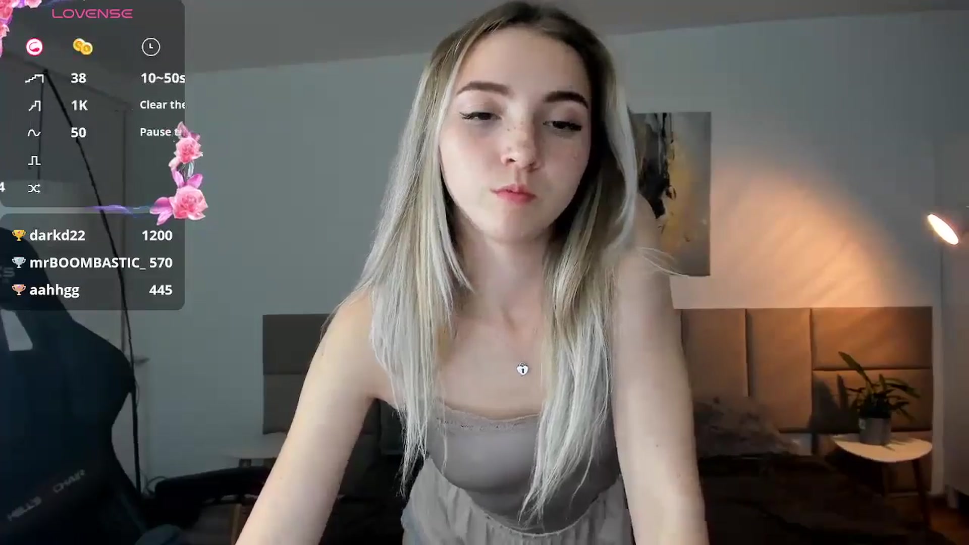 Gallery image thumbnail from Daisyy's myfreecams stream on, 09/29/2024, 20:09 image 7 of 20