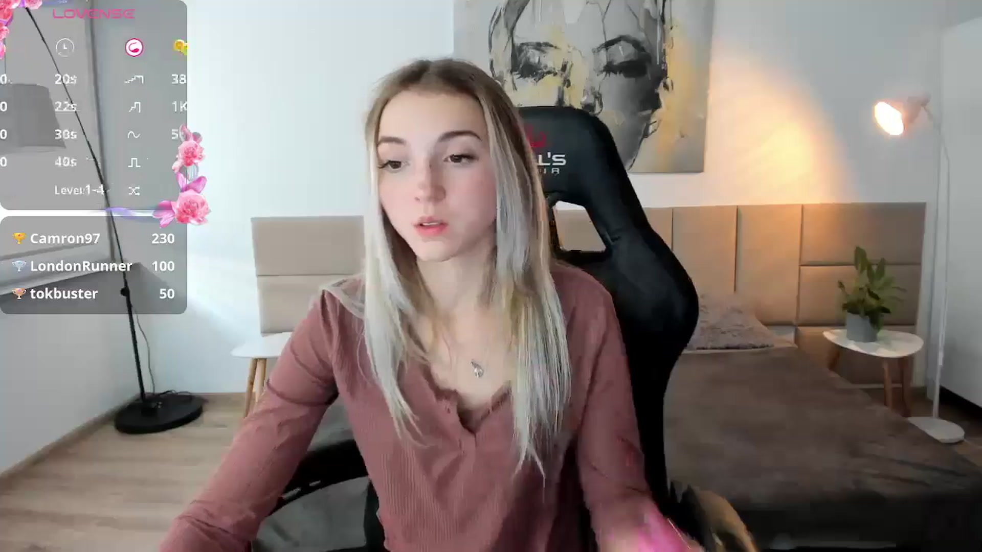 Gallery image thumbnail from Daisyy's myfreecams stream on, 09/30/2024, 15:34 image 14 of 20
