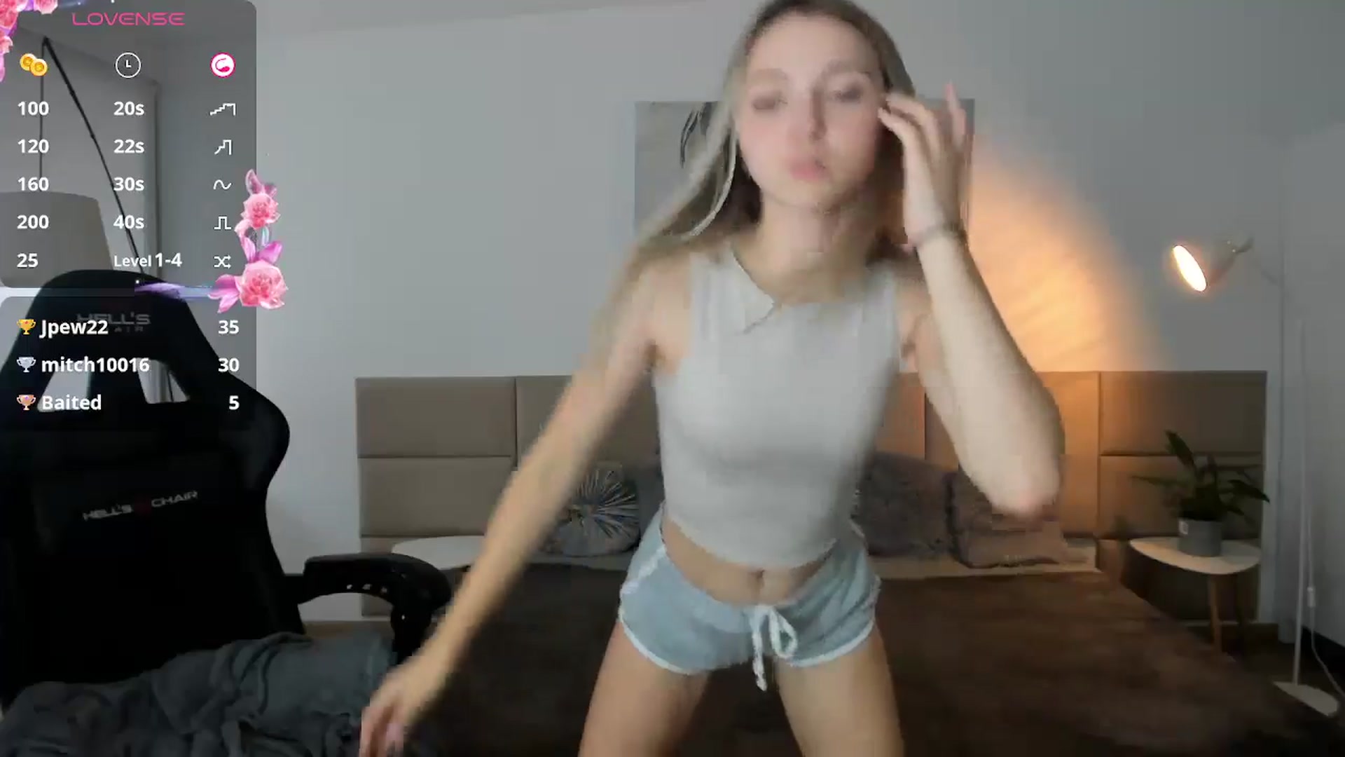 Gallery image thumbnail from Daisyy's myfreecams stream on, 10/04/2024, 13:44 image 5 of 20