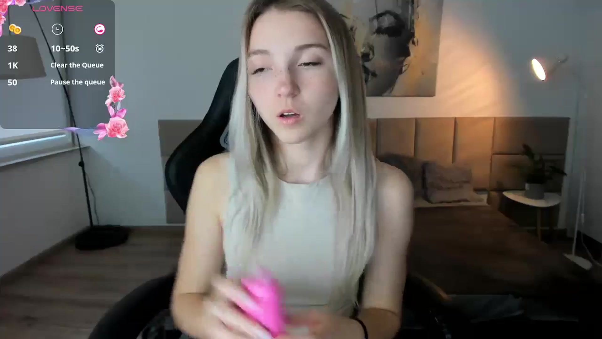 Gallery image thumbnail from Daisyy's myfreecams stream on, 10/04/2024, 13:44 image 17 of 20