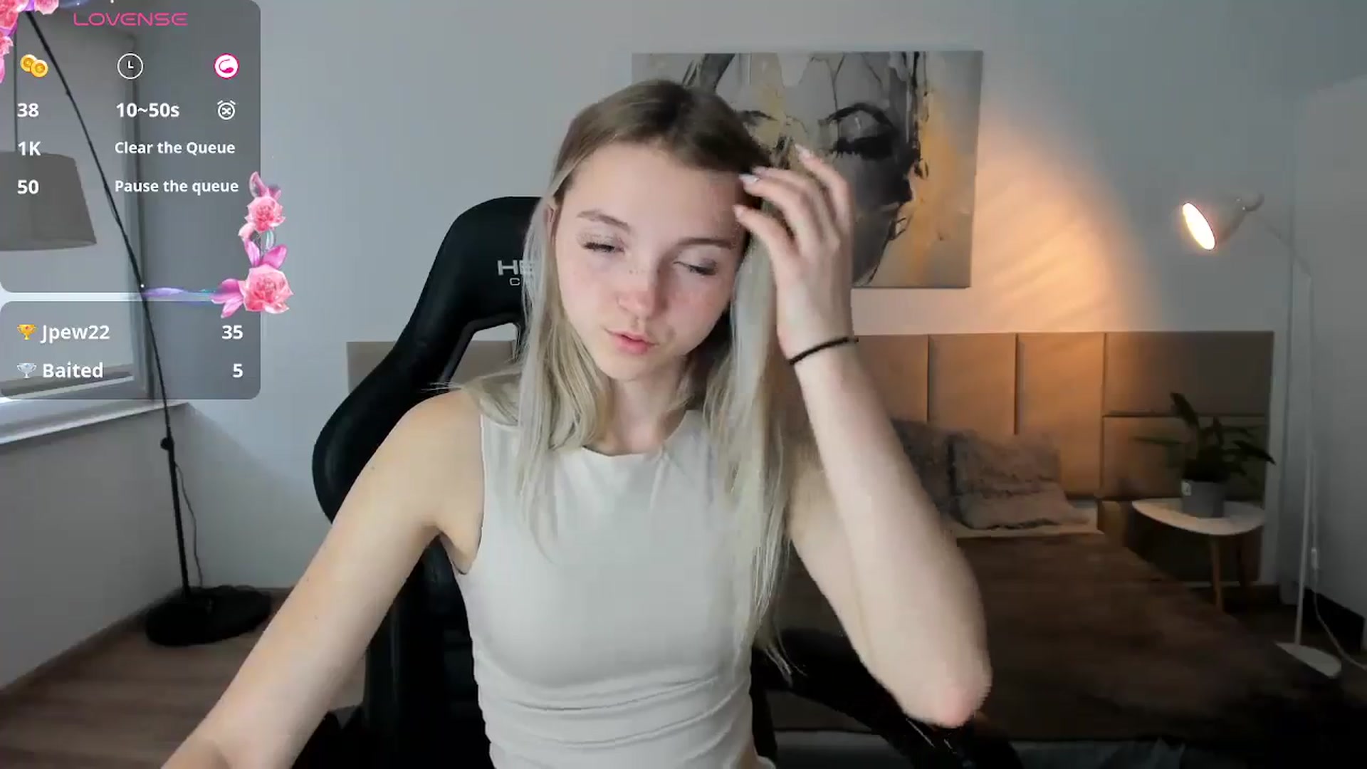 Gallery image thumbnail from Daisyy's myfreecams stream on, 10/04/2024, 13:44 image 3 of 20