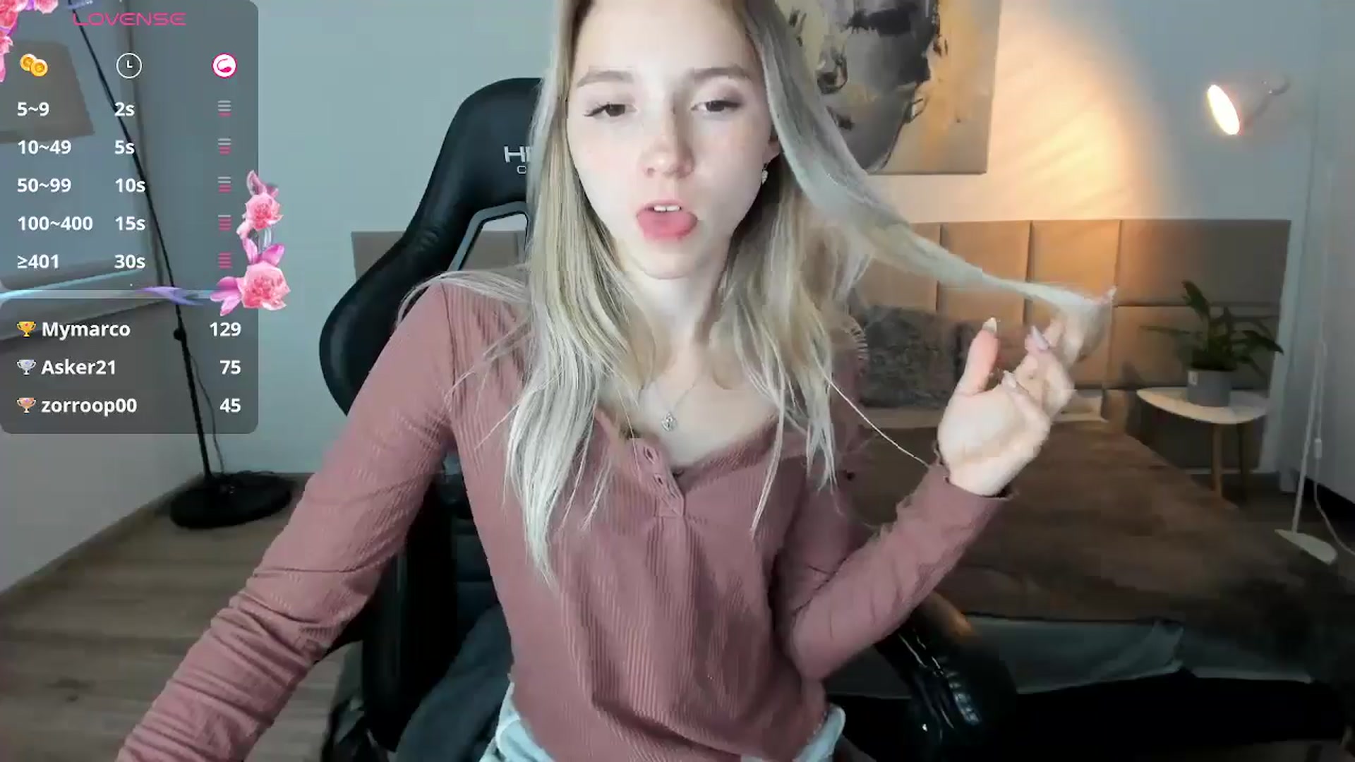 Gallery image thumbnail from Daisyy's myfreecams stream on, 10/04/2024, 15:01 image 7 of 20