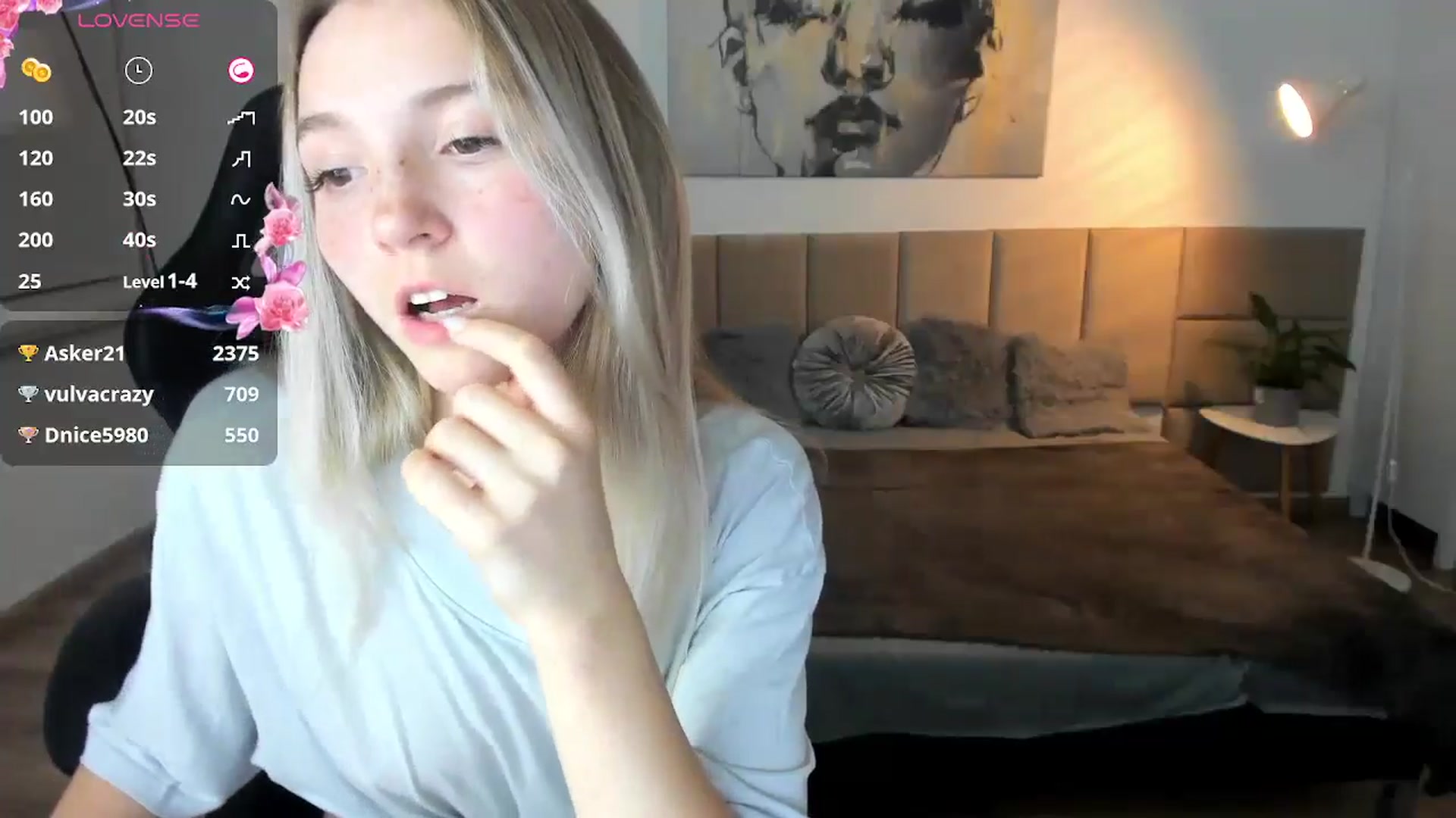 Gallery image thumbnail from Daisyy's myfreecams stream on, 10/04/2024, 17:03 image 16 of 20