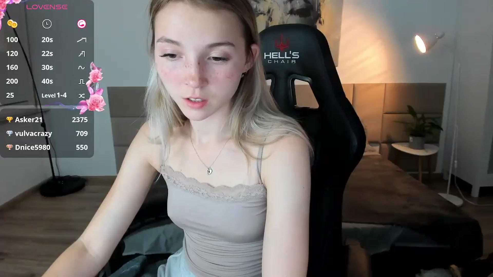 Gallery image thumbnail from Daisyy's myfreecams stream on, 10/04/2024, 18:05 image 1 of 20
