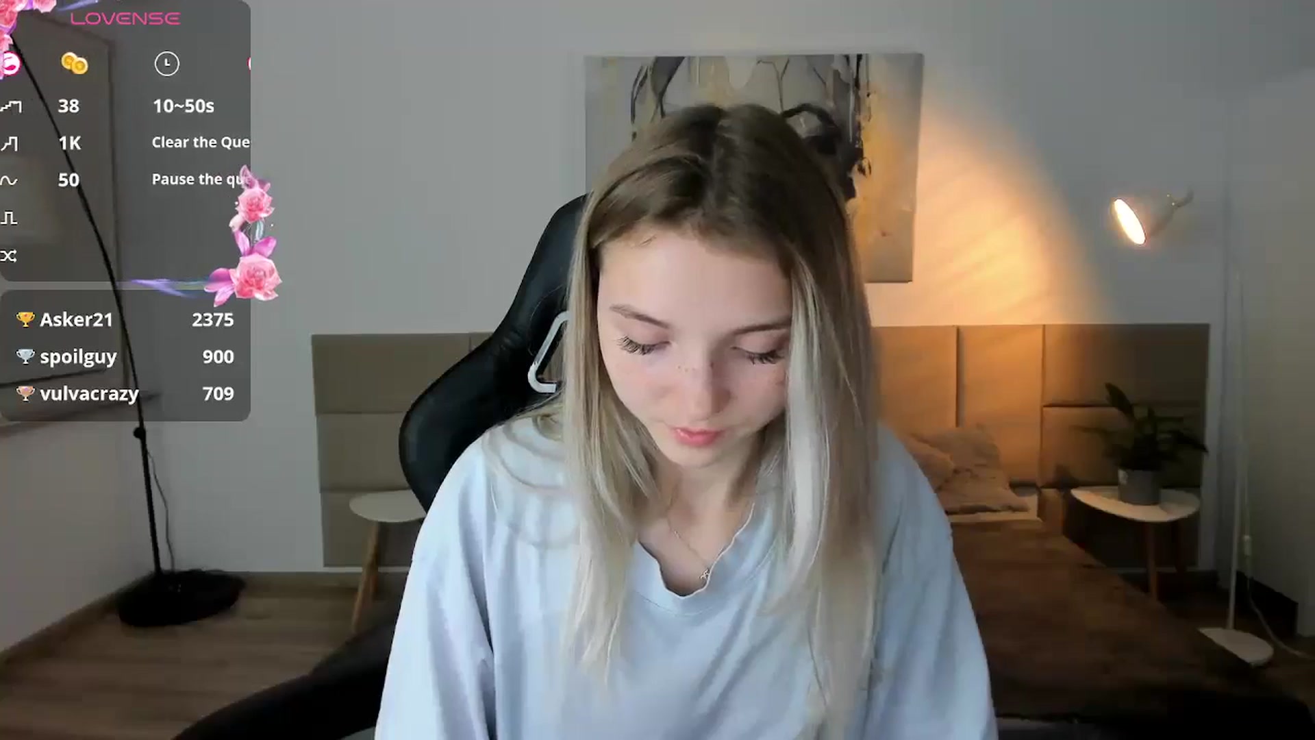 Gallery image thumbnail from Daisyy's myfreecams stream on, 10/04/2024, 19:31 image 14 of 20
