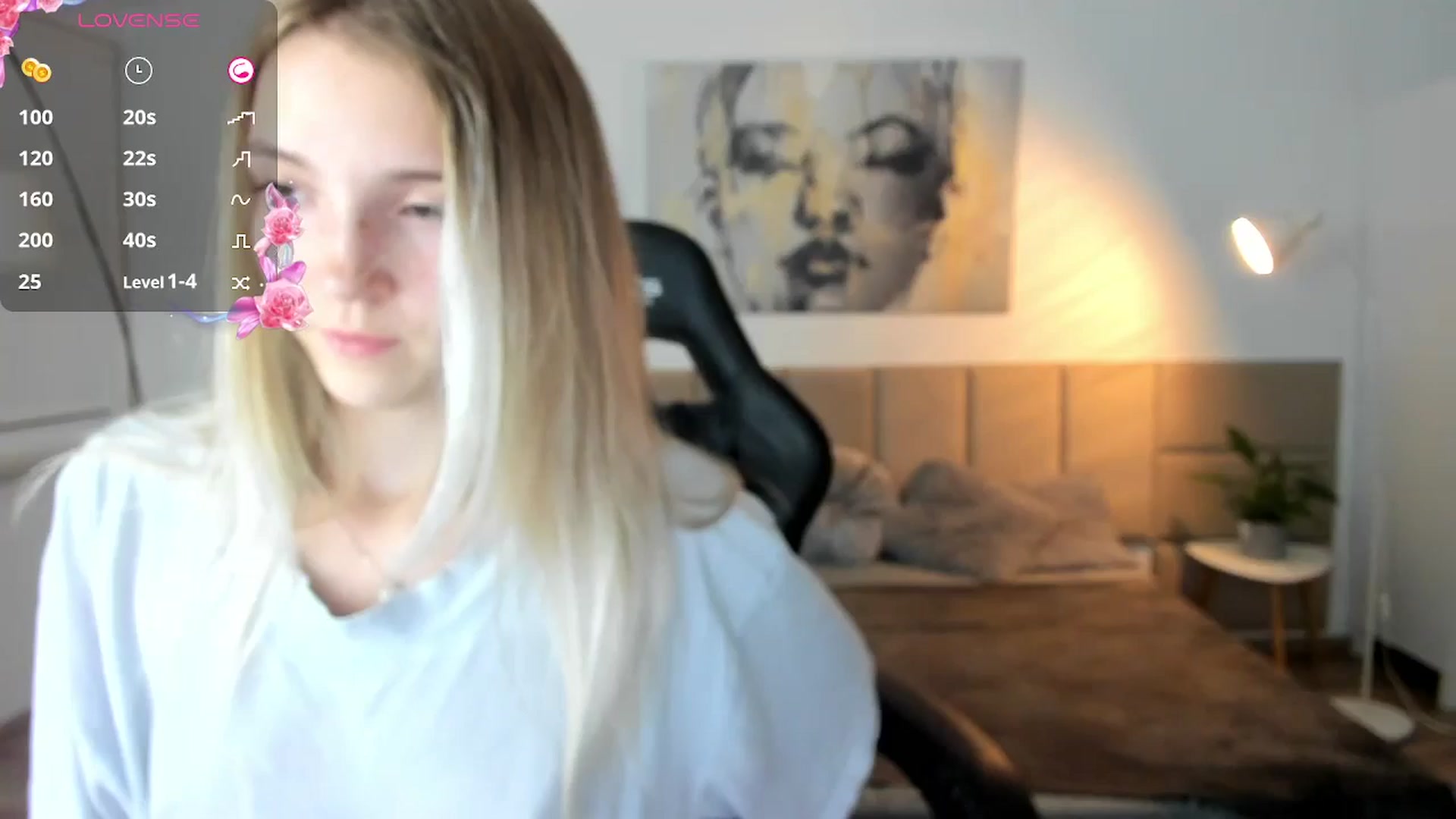 Gallery image thumbnail from Daisyy's myfreecams stream on, 10/04/2024, 19:31 image 13 of 20
