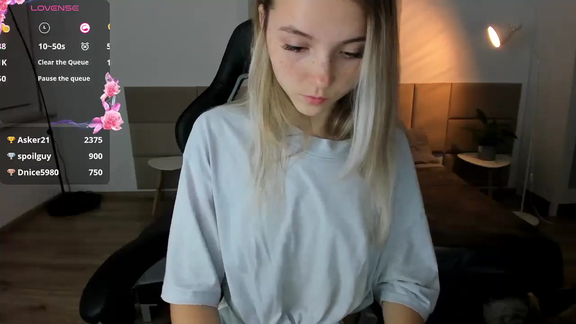 Gallery image thumbnail from Daisyy's myfreecams stream on, 10/04/2024, 20:53 image 3 of 20