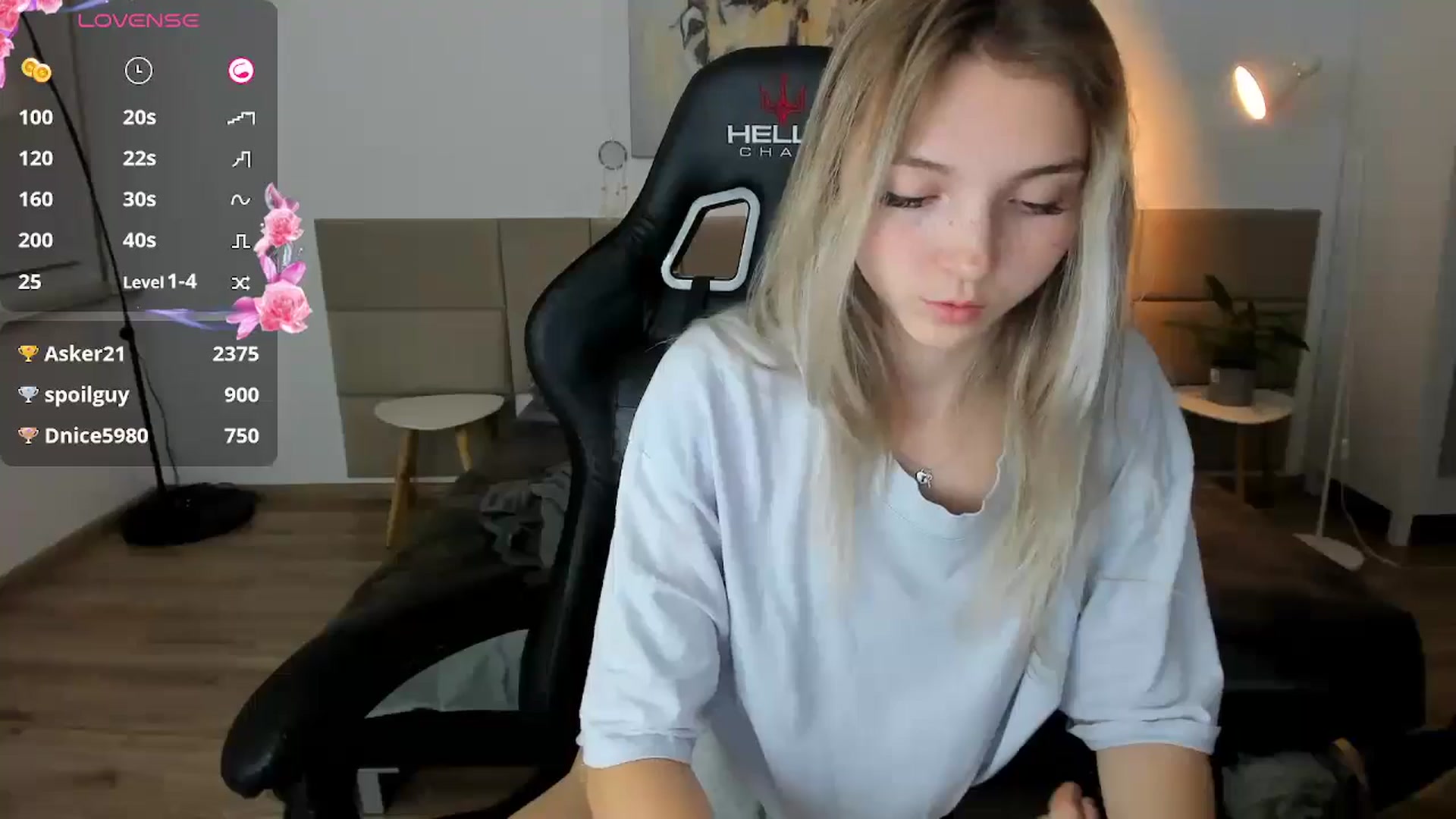 Gallery image thumbnail from Daisyy's myfreecams stream on, 10/04/2024, 20:53 image 17 of 20
