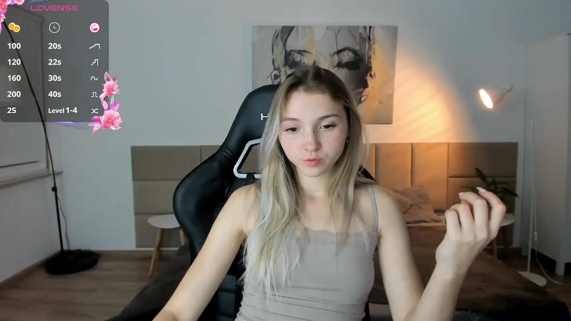 Gallery image thumbnail from Daisyy's myfreecams stream on, 10/04/2024, 22:06 image 1 of 20