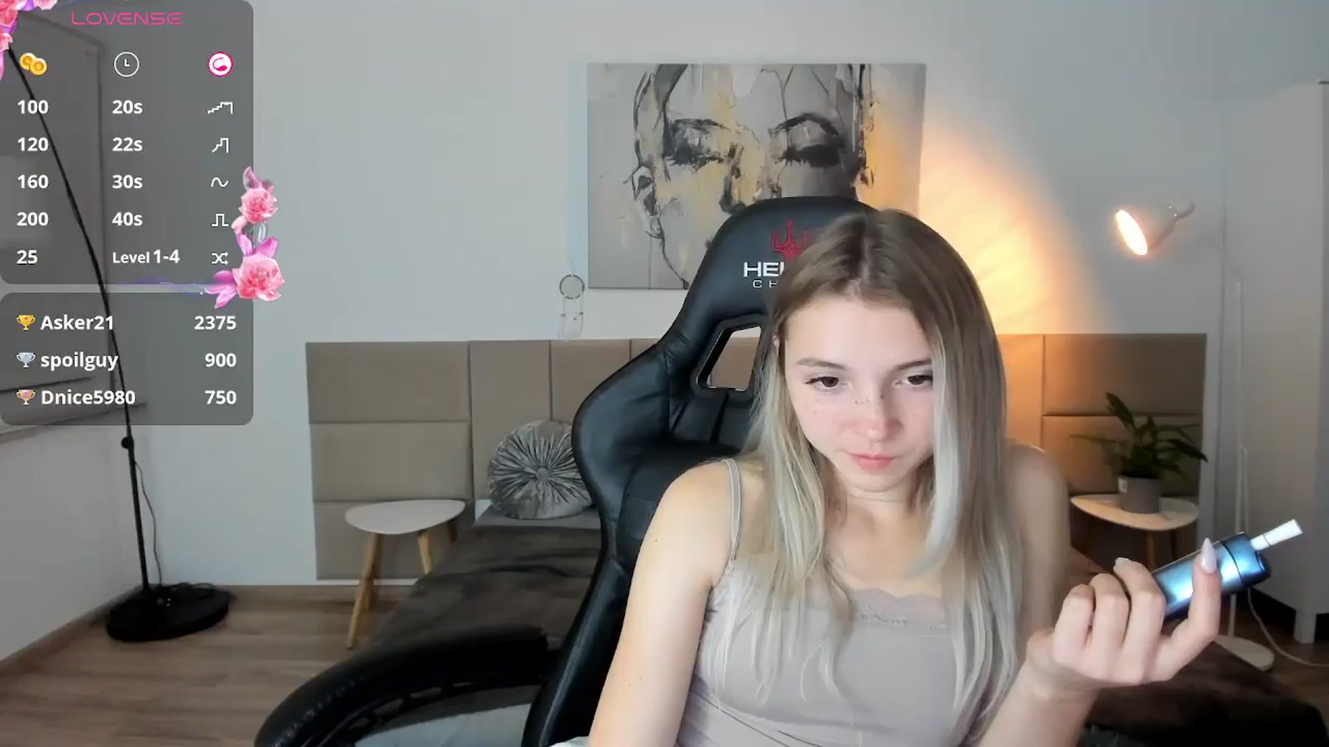 Gallery image thumbnail from Daisyy's myfreecams stream on, 10/04/2024, 22:06 image 18 of 20