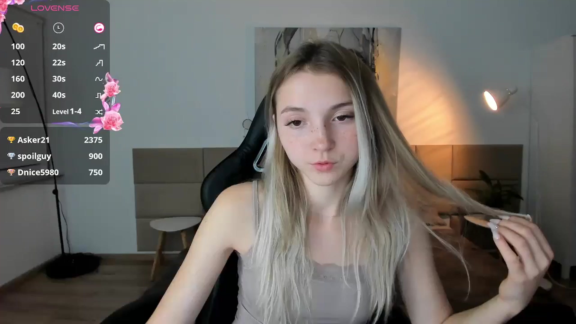 Gallery image thumbnail from Daisyy's myfreecams stream on, 10/04/2024, 22:06 image 10 of 20