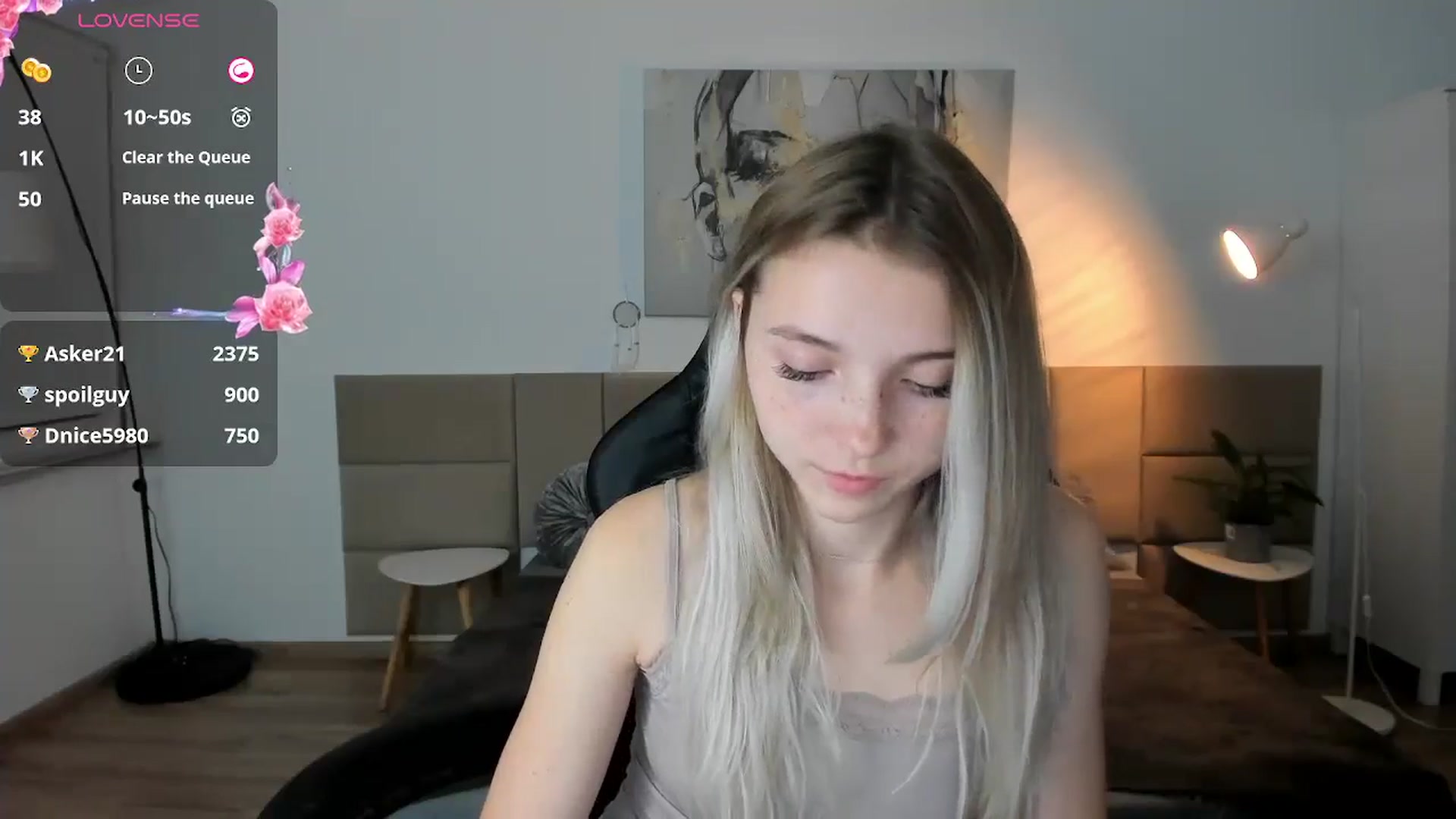 Gallery image thumbnail from Daisyy's myfreecams stream on, 10/04/2024, 22:06 image 12 of 20