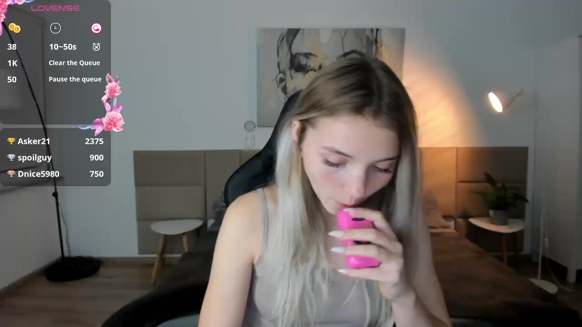Gallery image thumbnail from Daisyy's myfreecams stream on, 10/04/2024, 22:06 image 11 of 20