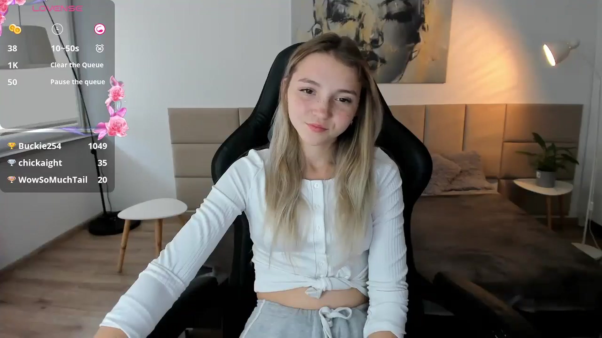 Gallery image thumbnail from Daisyy's myfreecams stream on, 10/05/2024, 14:17 image 7 of 20