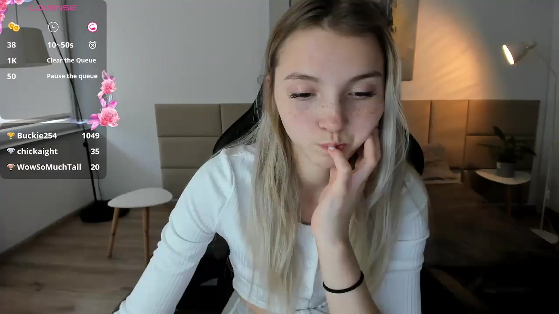 Gallery image thumbnail from Daisyy's myfreecams stream on, 10/05/2024, 14:17 image 5 of 20