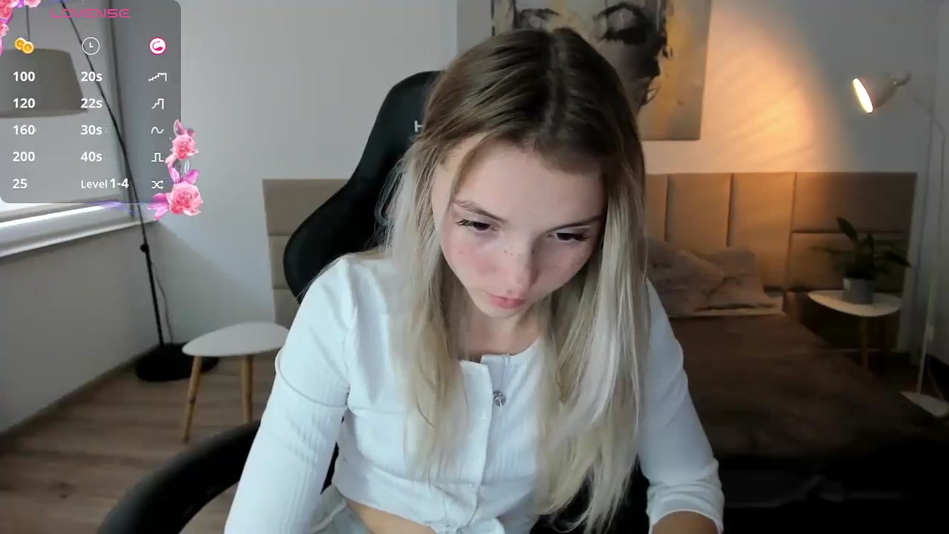 Gallery image thumbnail from Daisyy's myfreecams stream on, 10/05/2024, 14:50 image 10 of 20