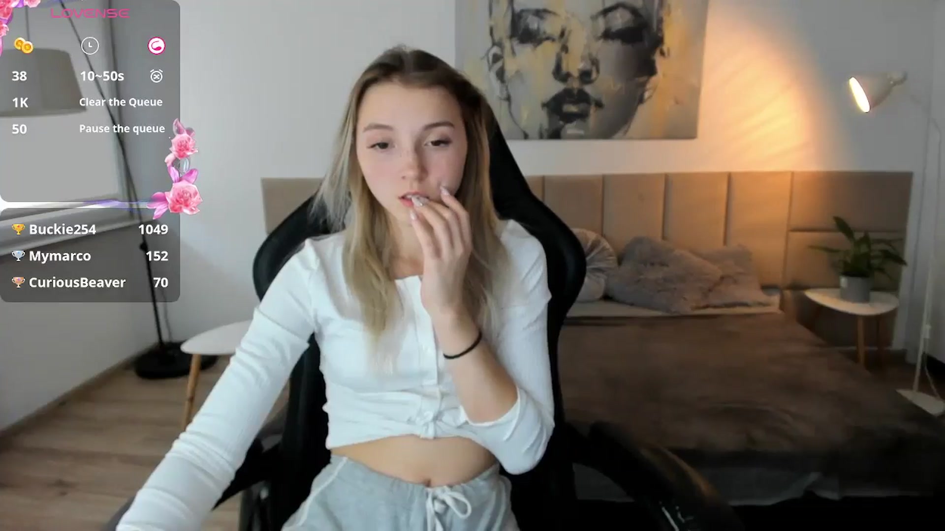 Gallery image thumbnail from Daisyy's myfreecams stream on, 10/05/2024, 14:50 image 16 of 20