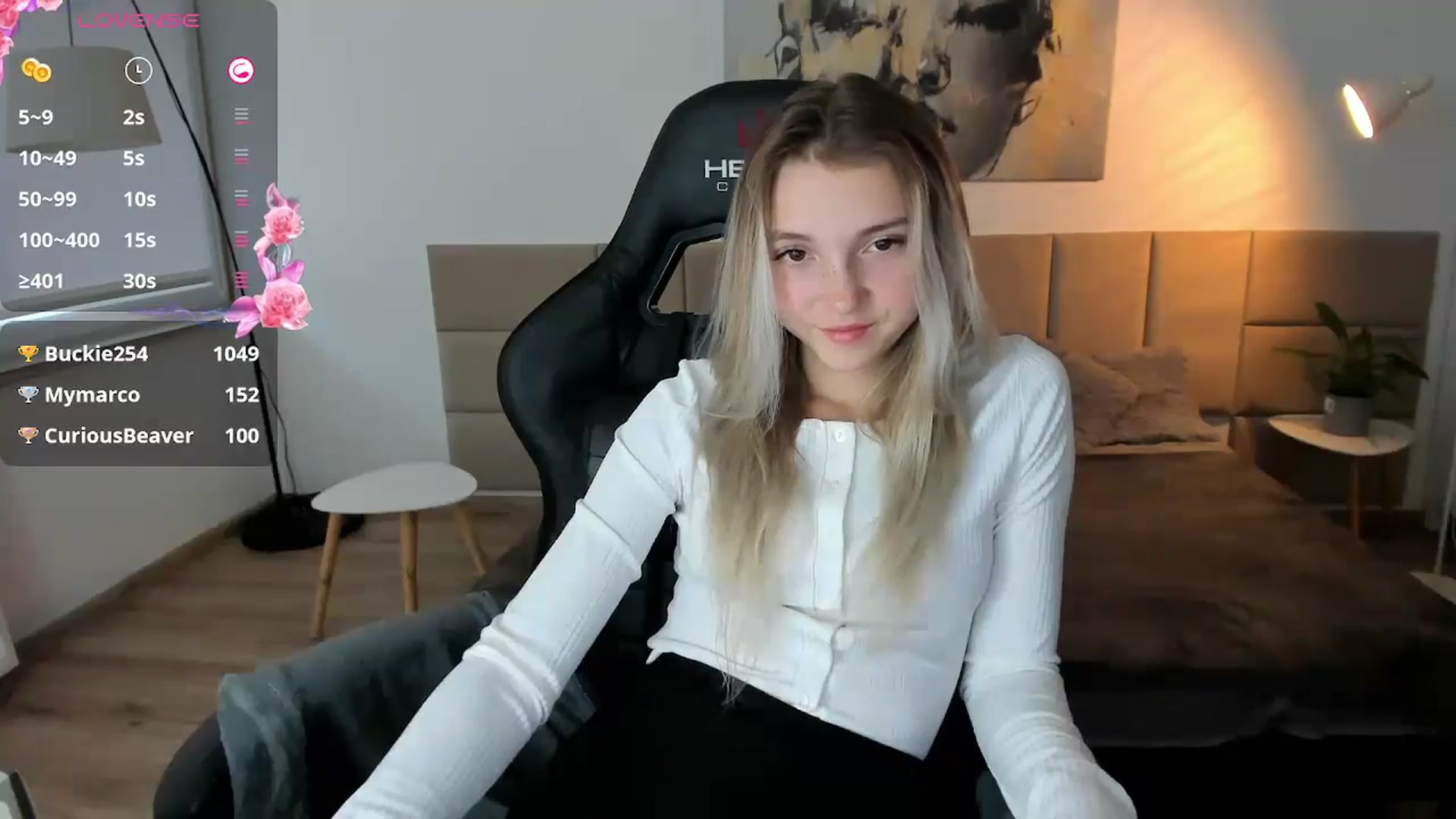 Gallery image thumbnail from Daisyy's myfreecams stream on, 10/05/2024, 15:25 image 11 of 20